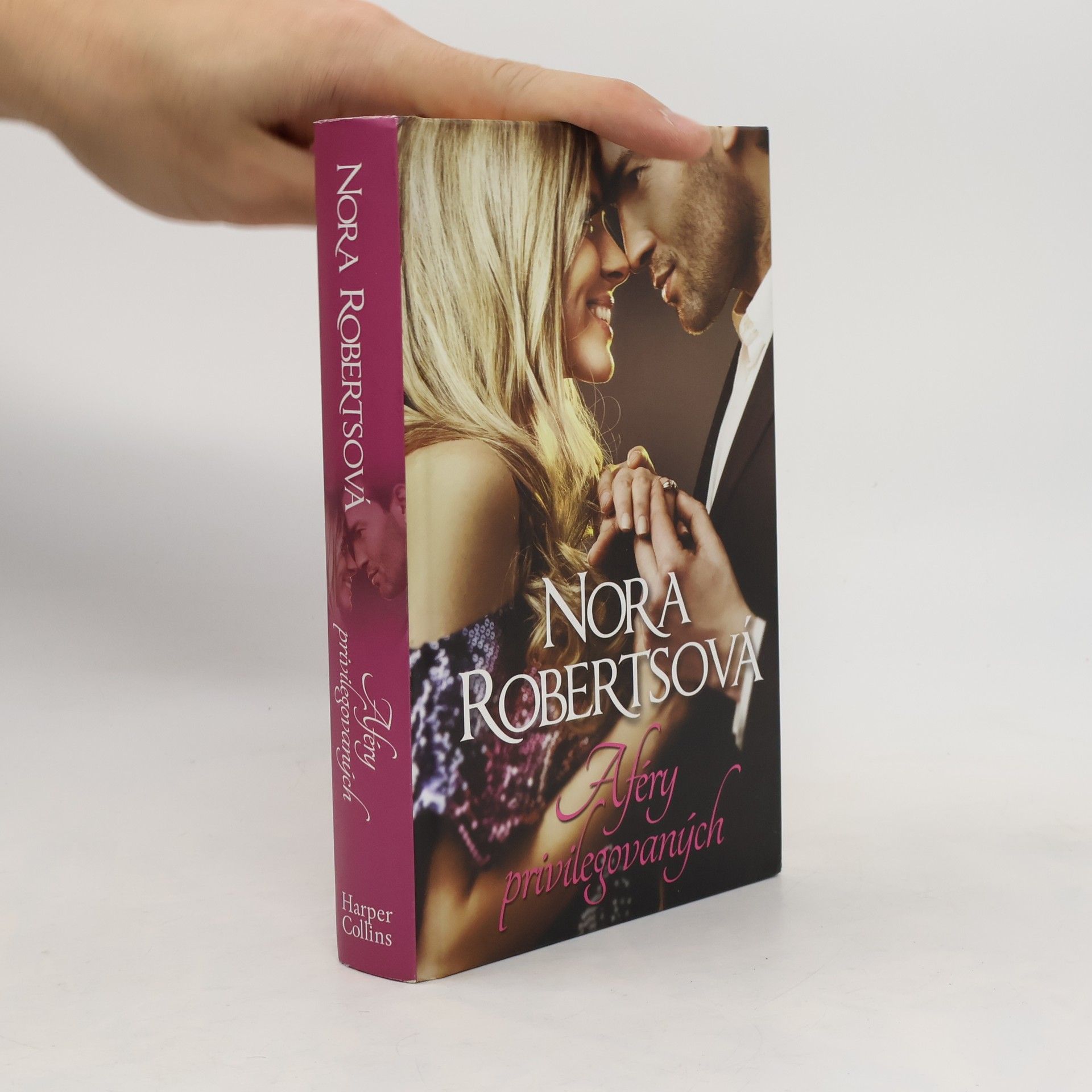 Nora Roberts Aféry privilegovaných