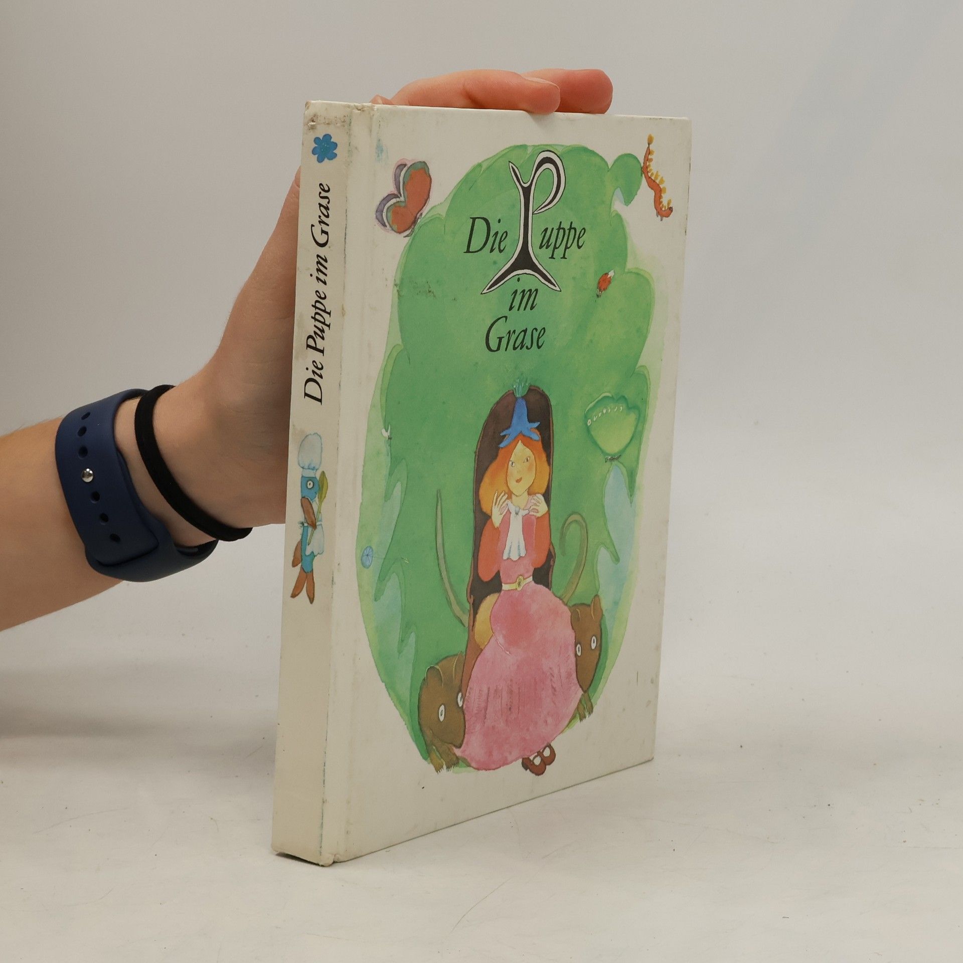 AA.VV. Die Puppe im Grase