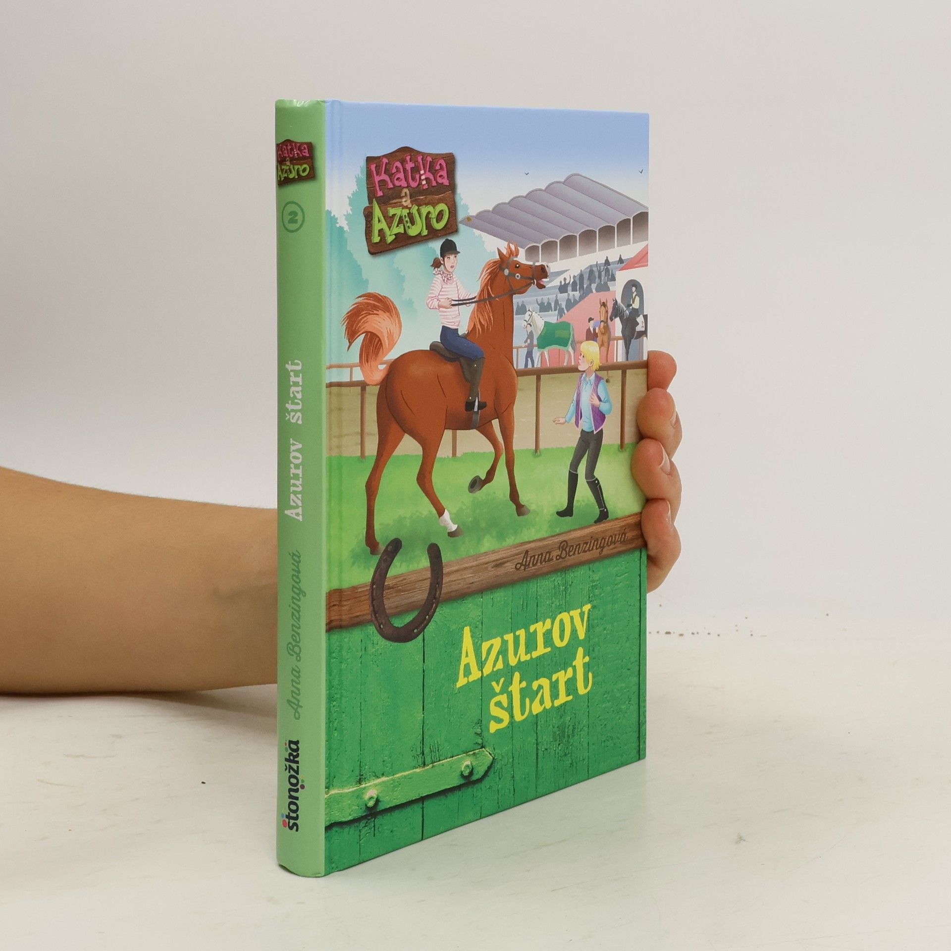 Anna Benzing Azurov štart