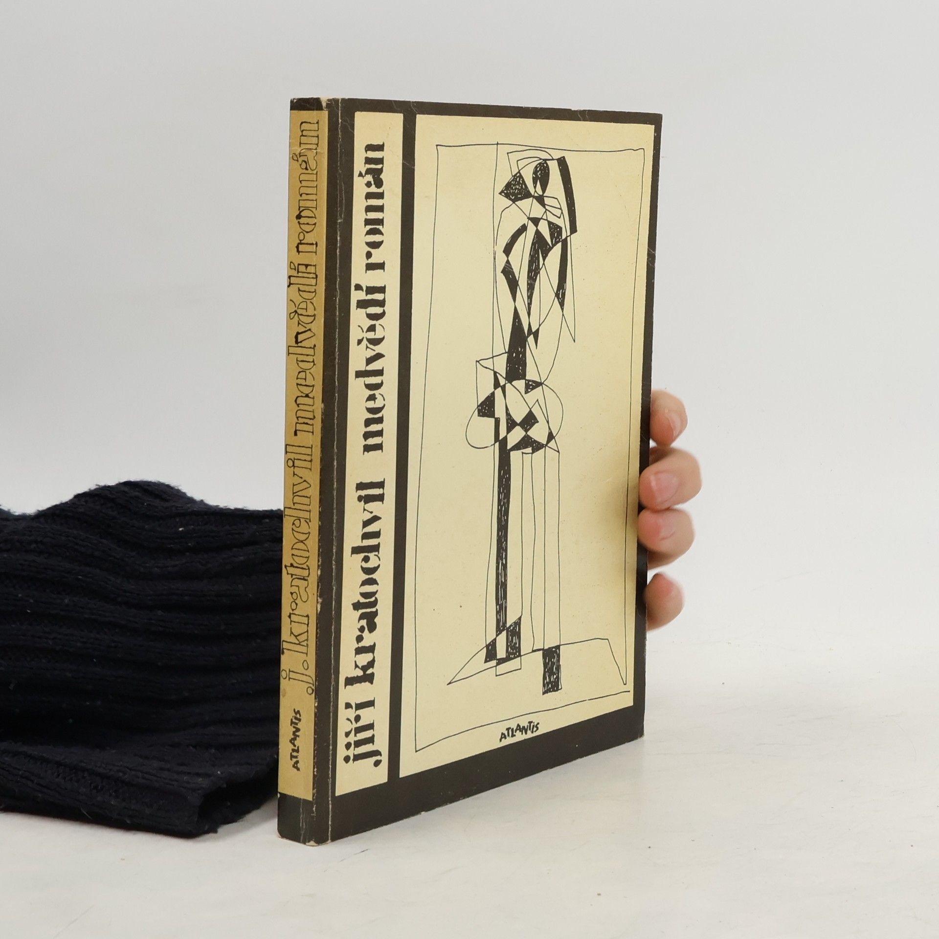 Jiří Kratochvil Medvědí román