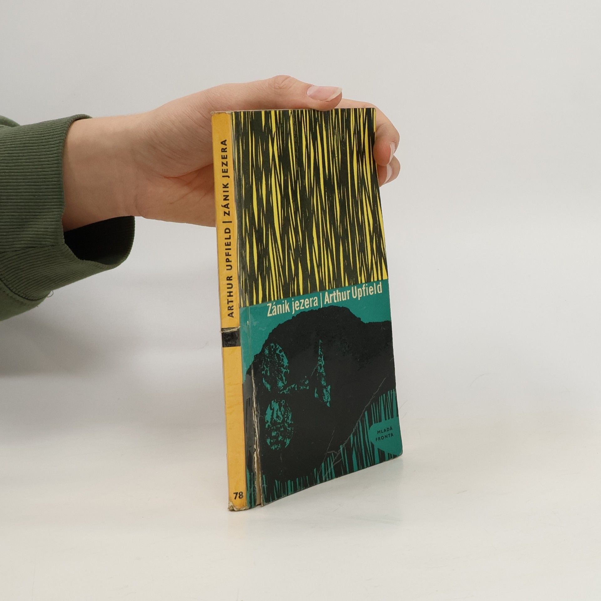 Arthur William Upfield Zánik jezera