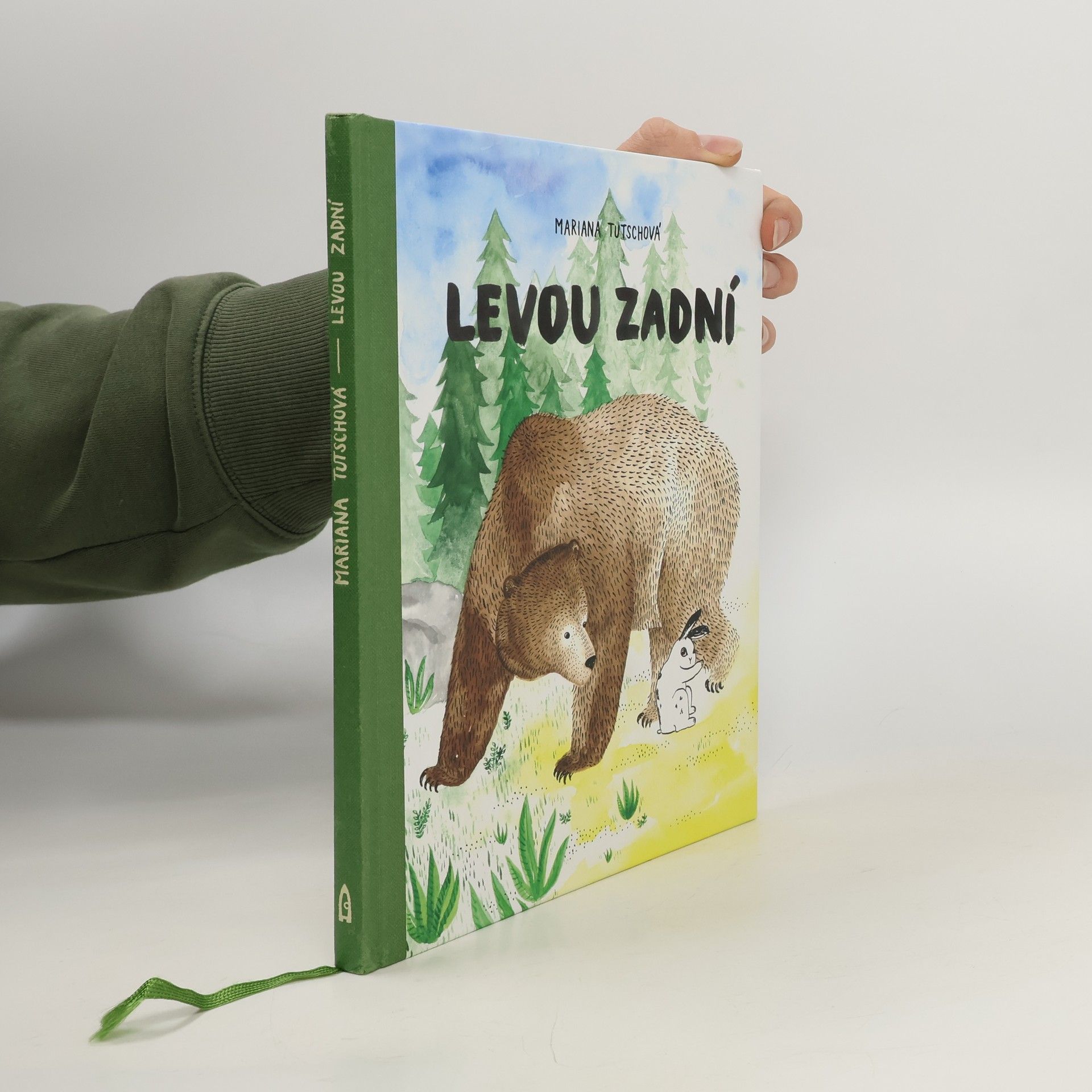 Mariana Tutschová Levou zadní