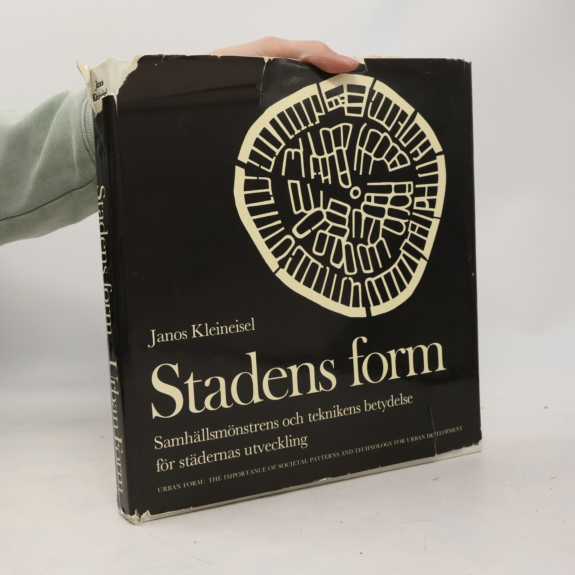 Janos Kleineisel Stadens Form