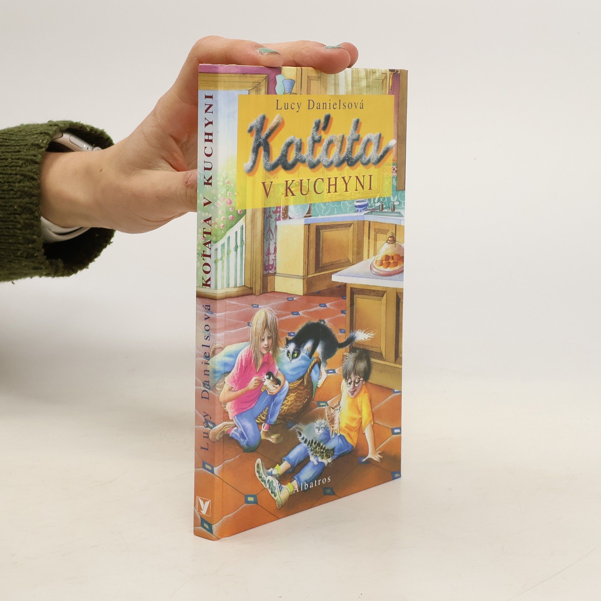 Lucy Daniels Koťata v kuchyni