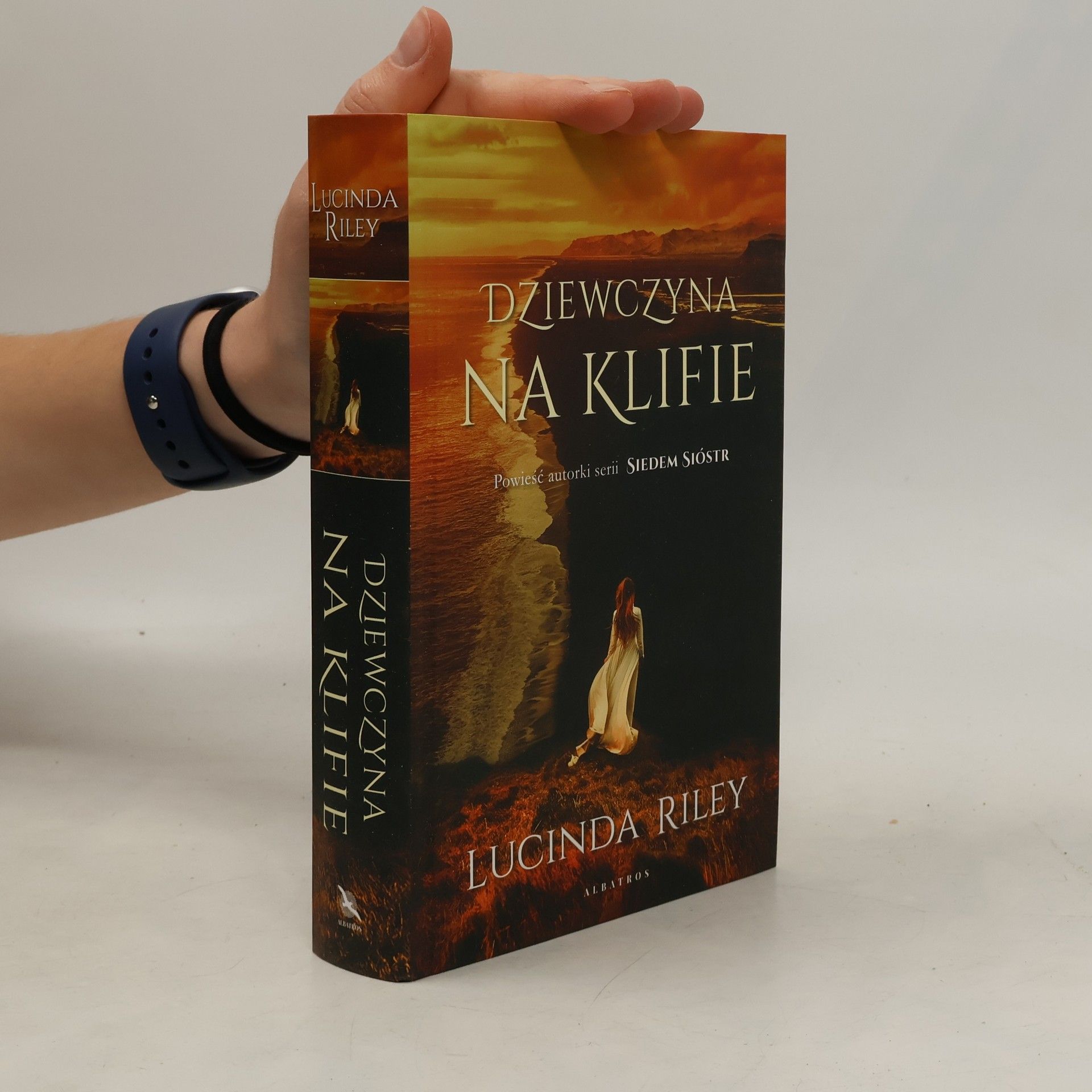 Lucinda Riley Dziewczyna na klifie