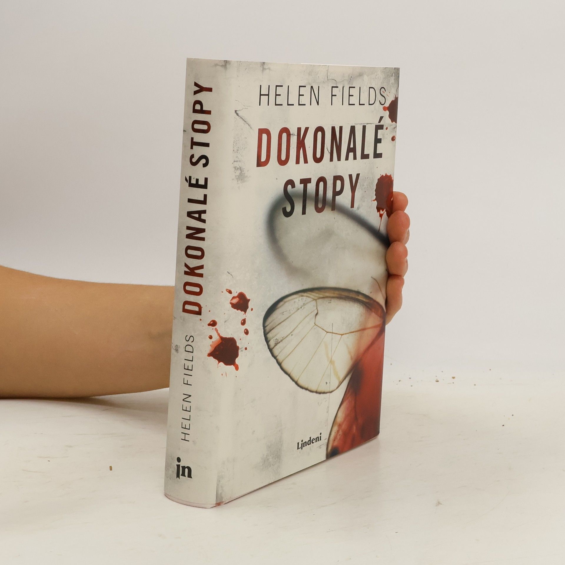 Helen Fields Dokonalé stopy