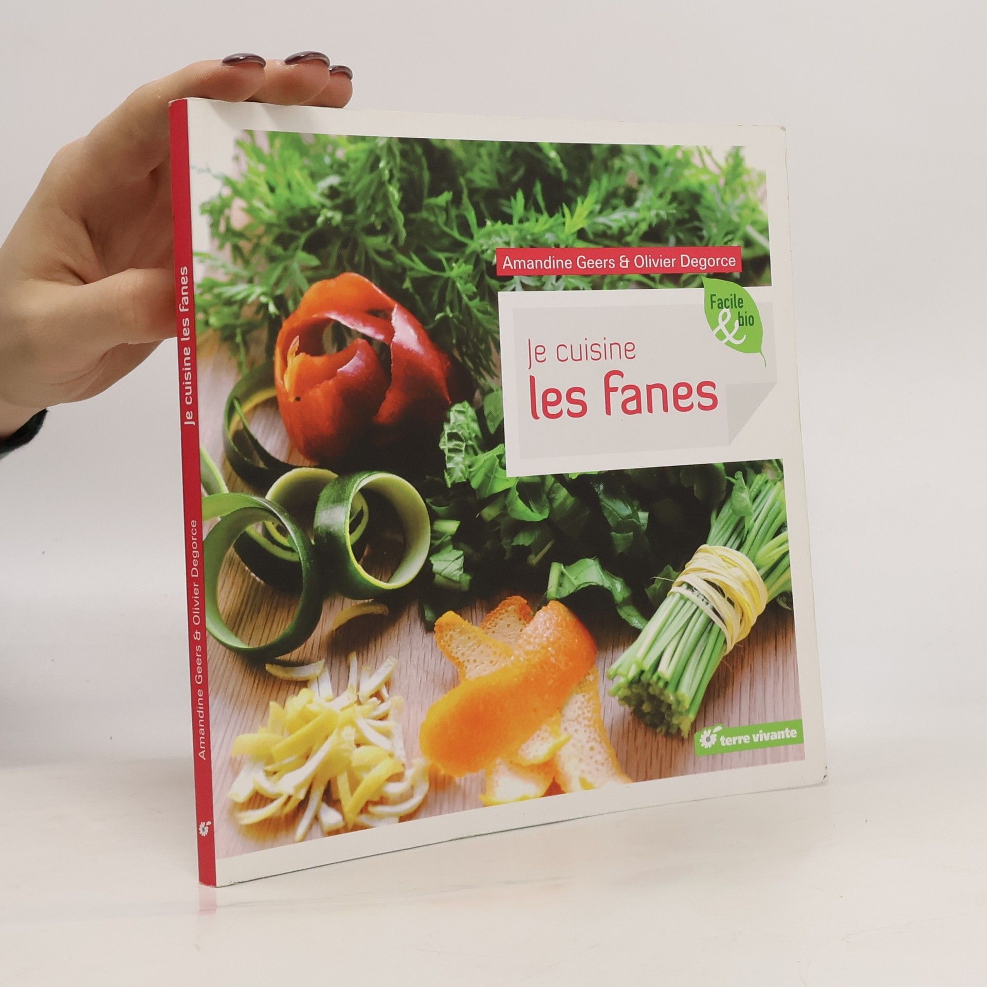 Amandine Geers Je cuisine les fanes
