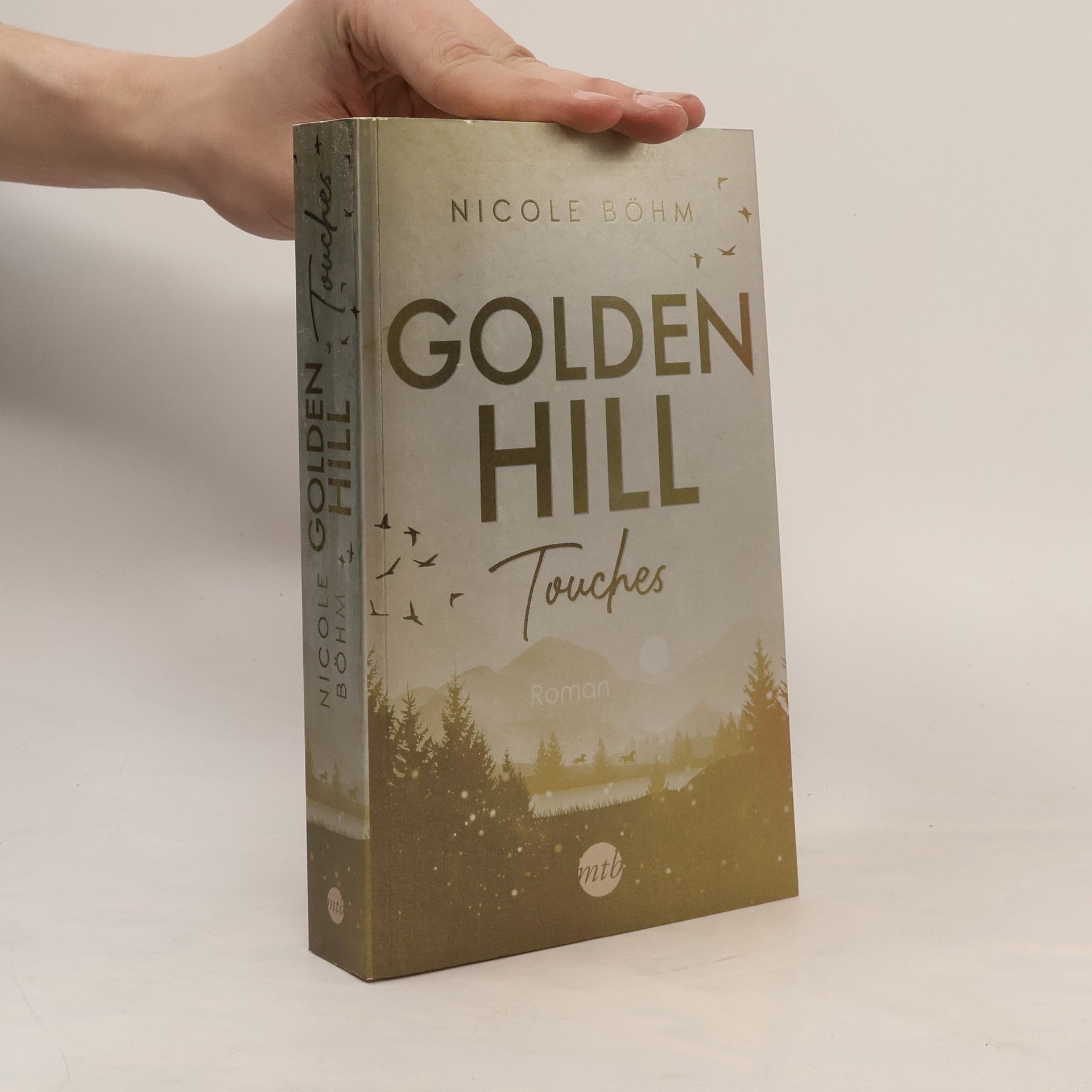 Nicole Böhm Golden Hill Touches