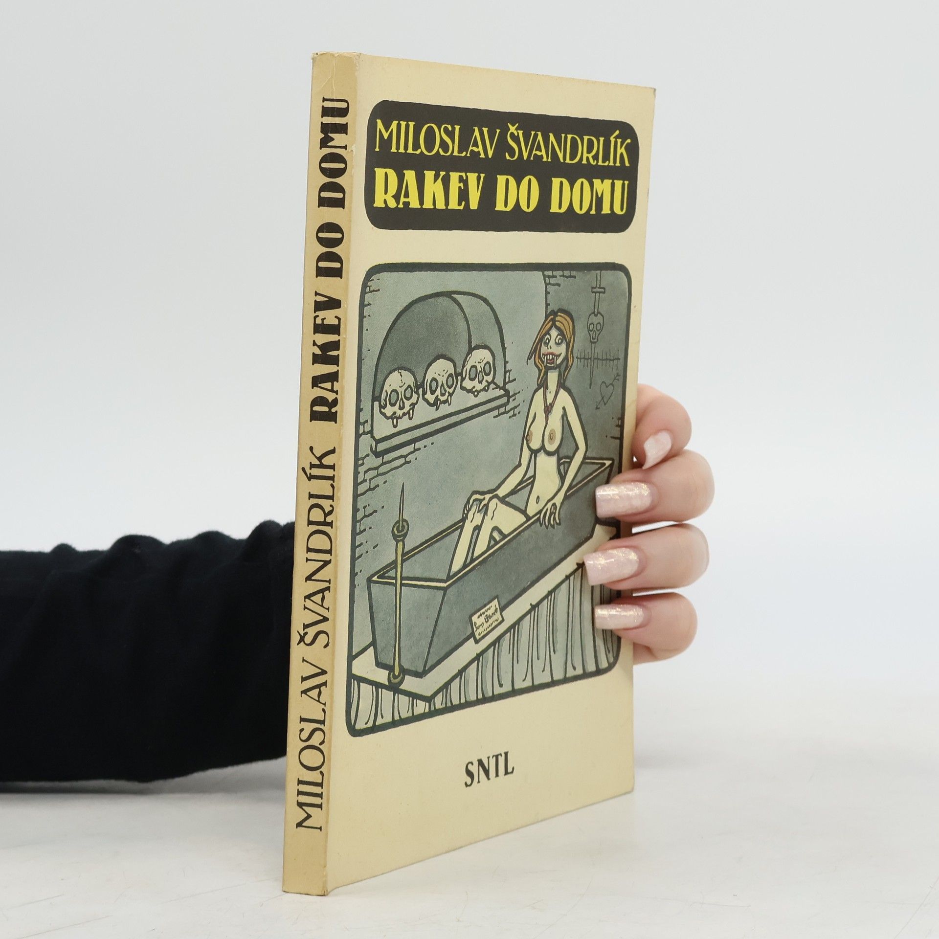 Jiří Winter Neprakta Rakev do domu