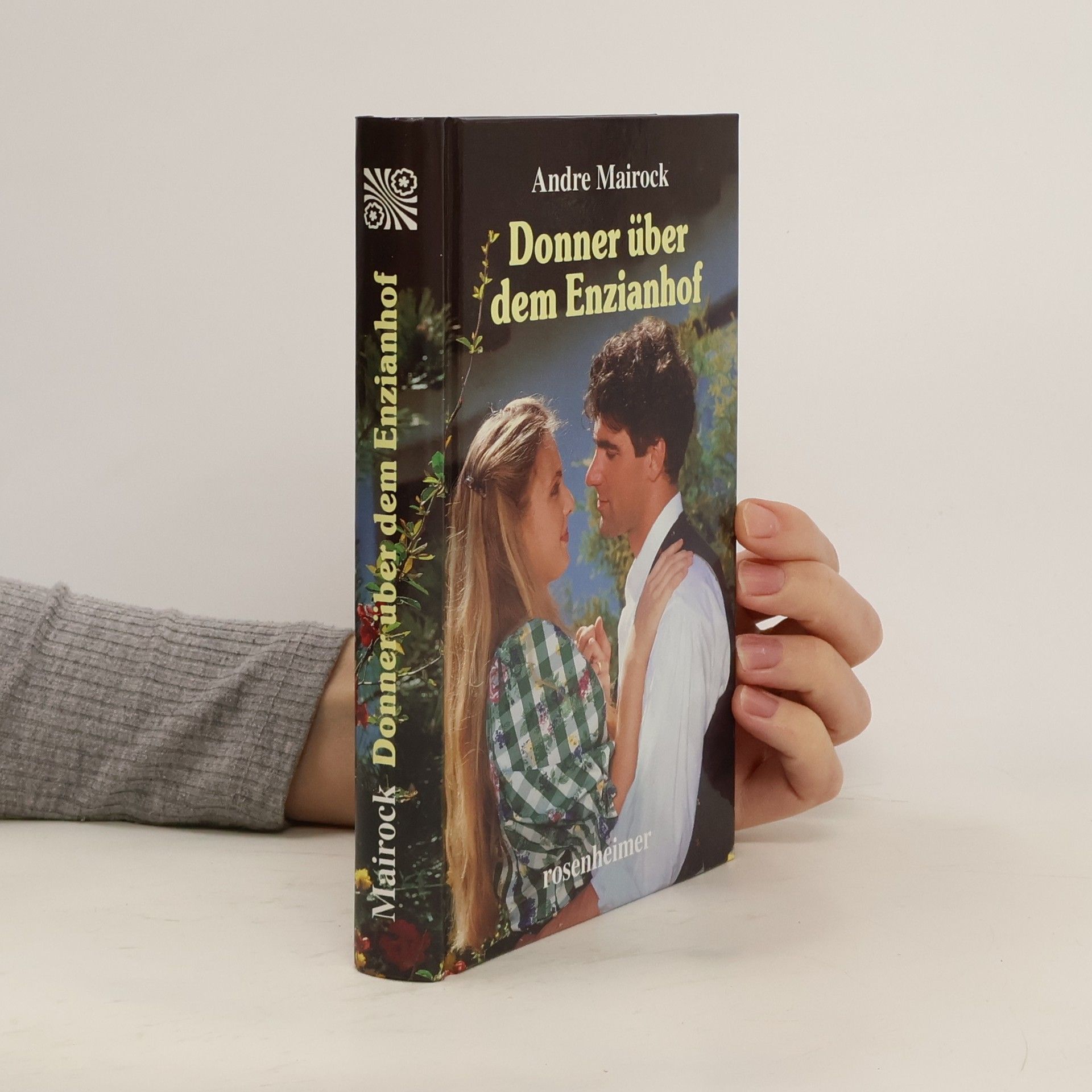 André Mairock Donner über dem Enzianhof