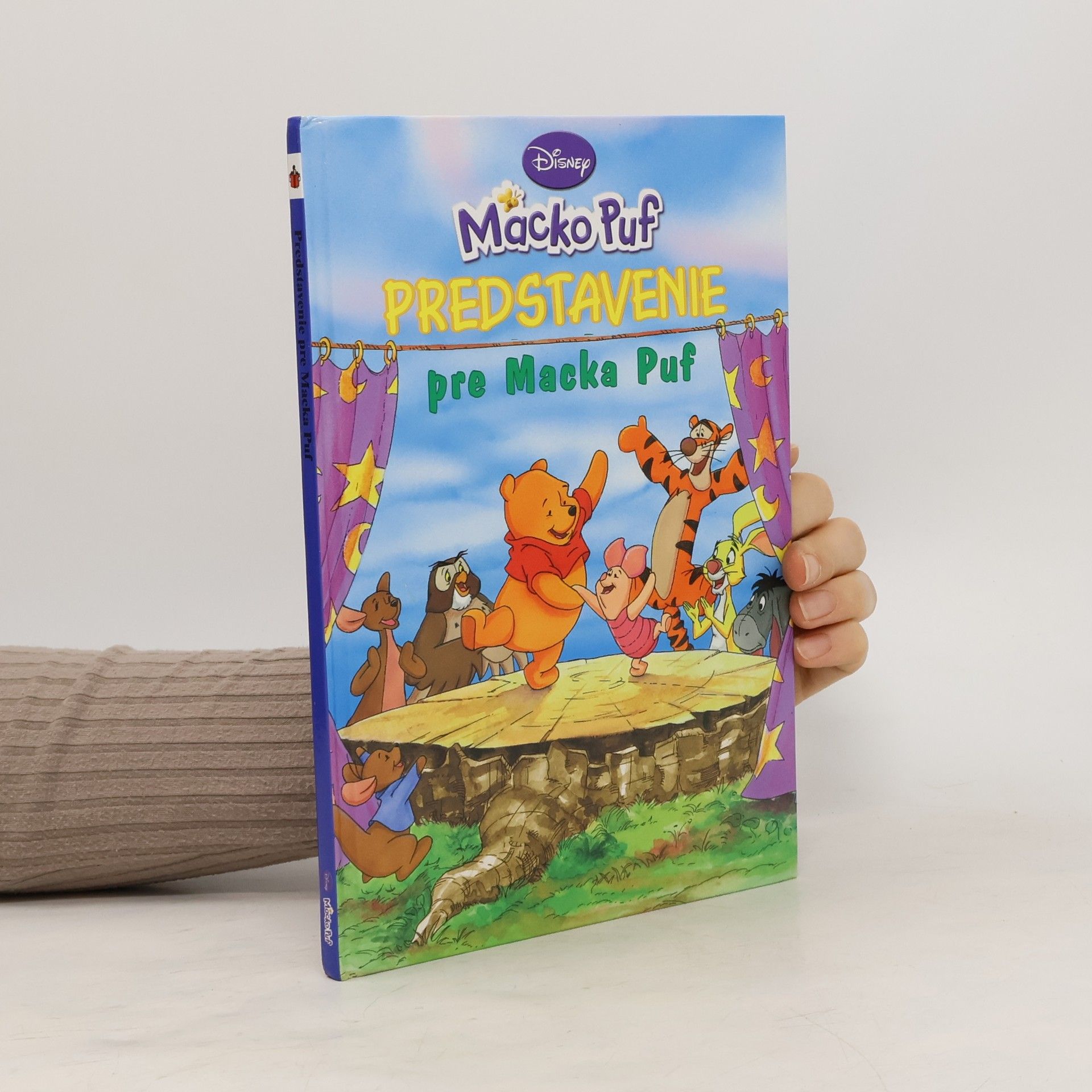 Walt Disney Predstavenie pre Macka Puf