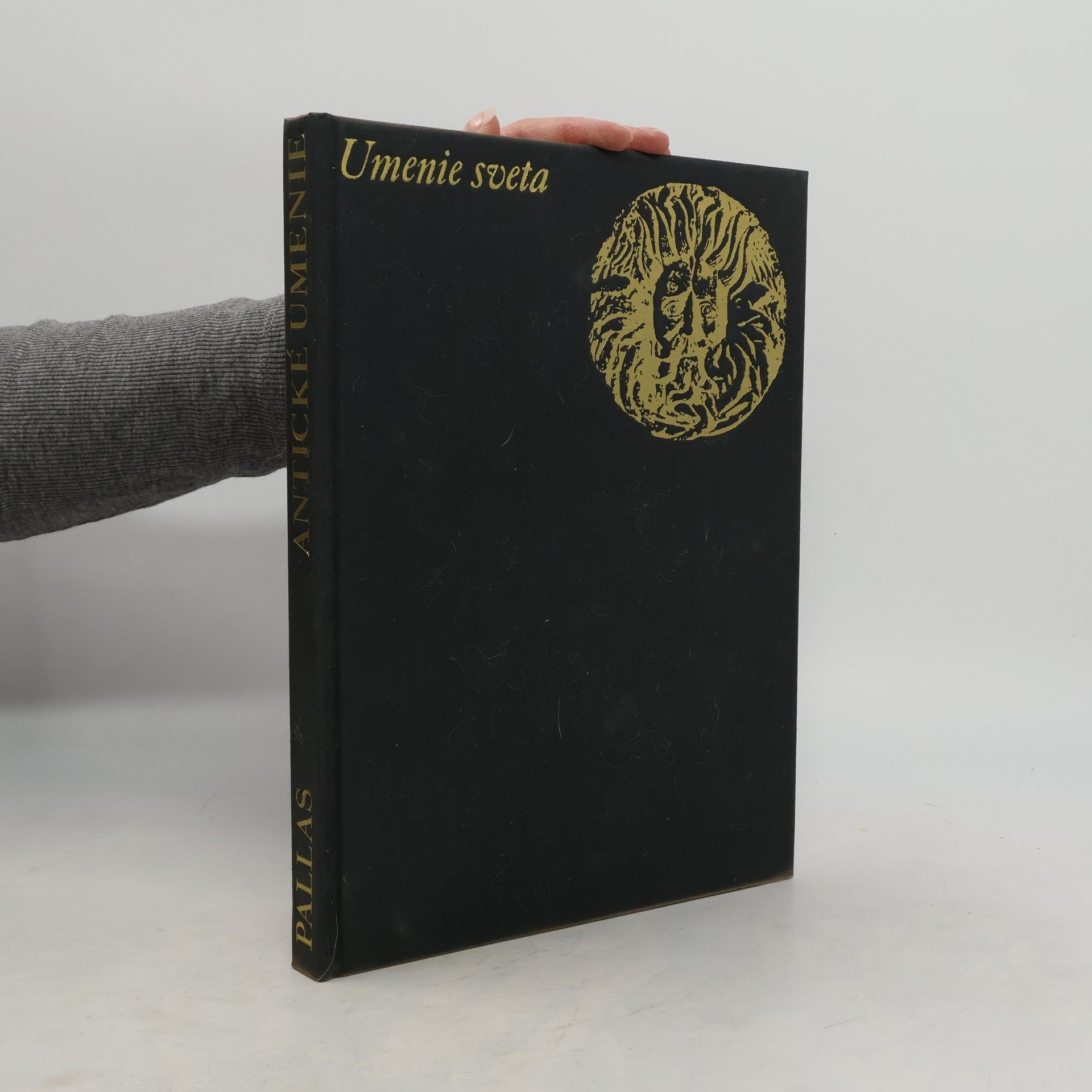 Donald E. Strong Umenie sveta. Antické umenie