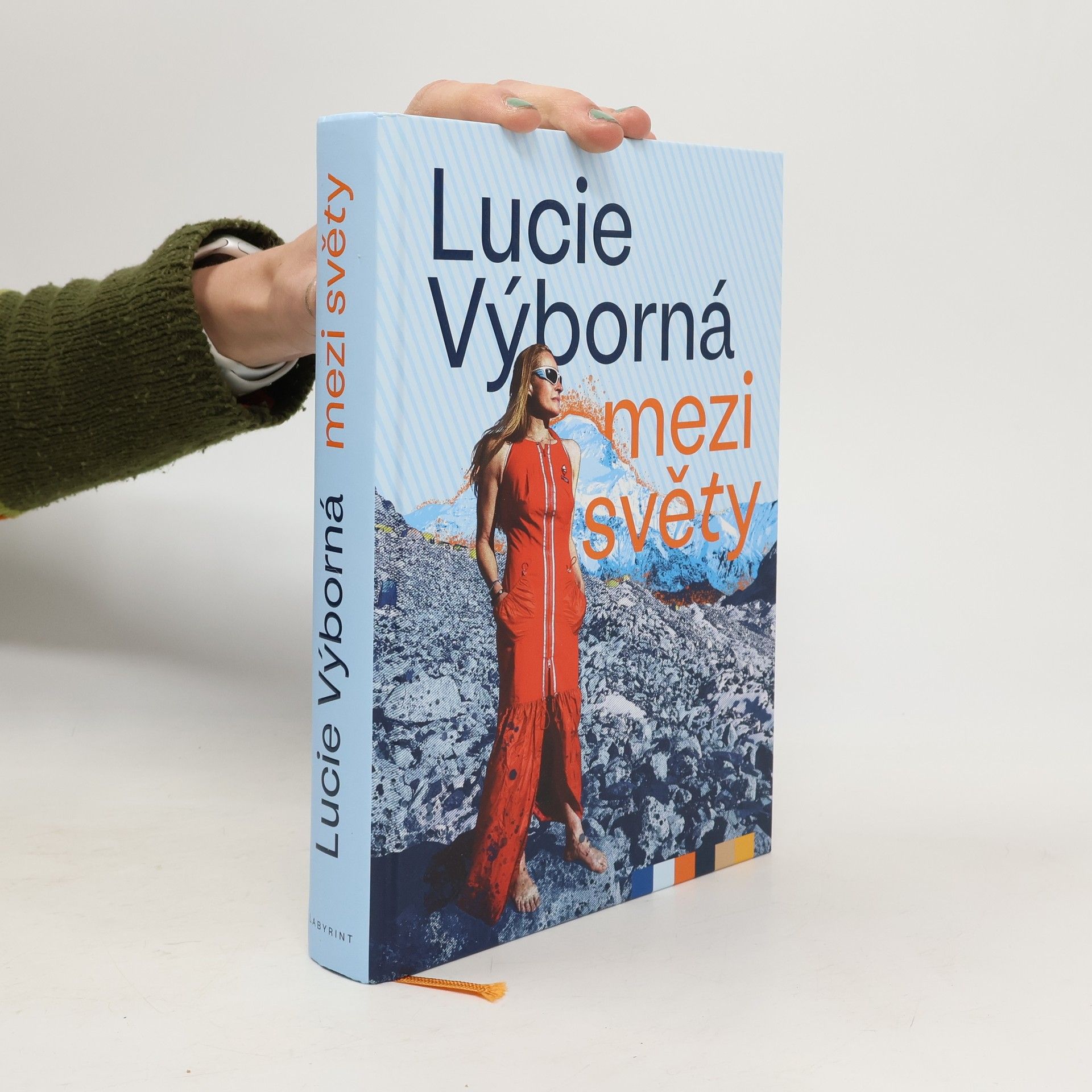 Lucie Výborná Mezi světy