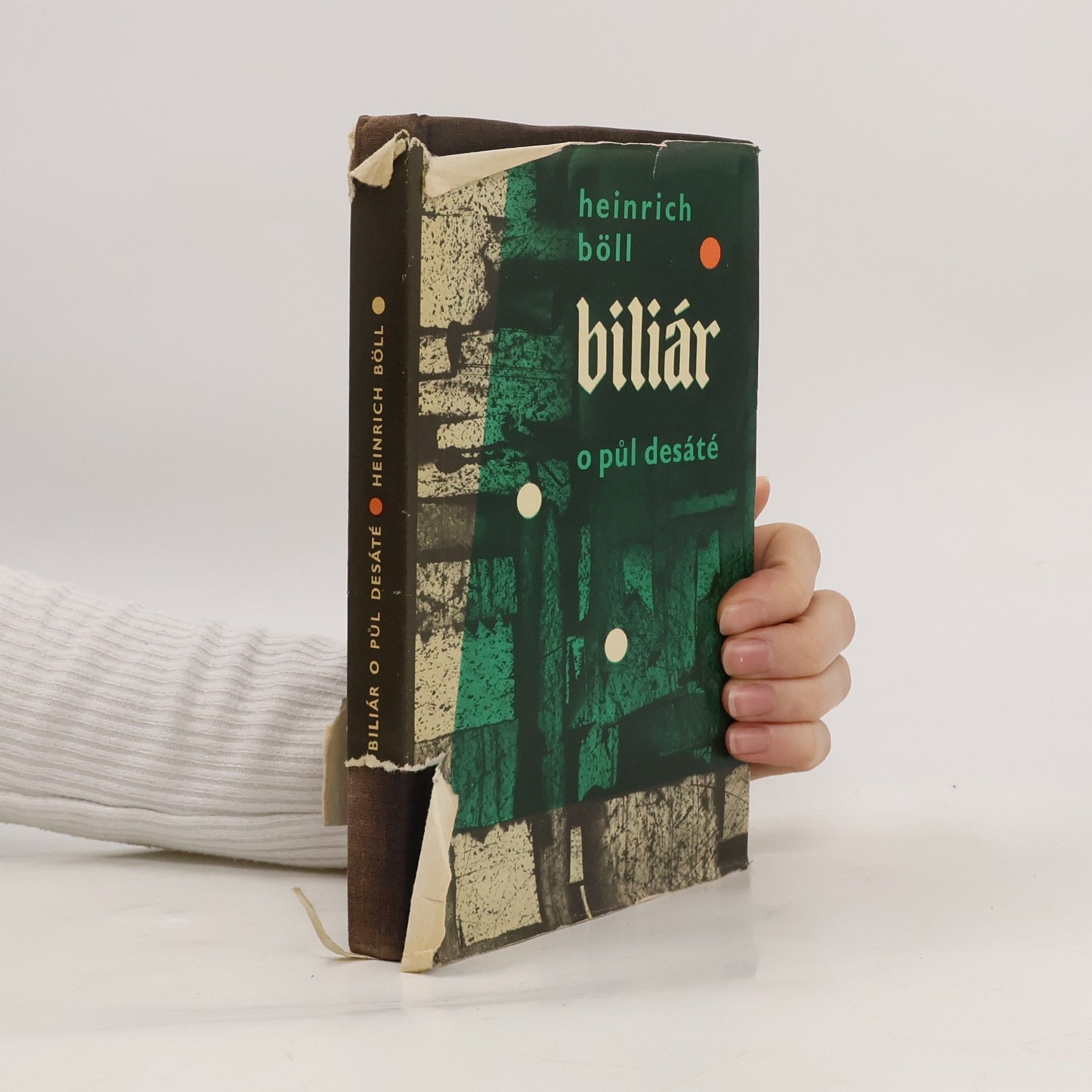 Heinrich Böll Biliár o půl desáté