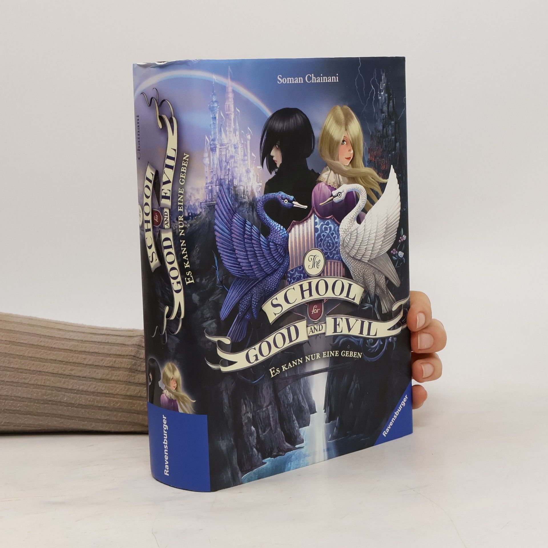 Soman Chainani The School for Good and Evil 1