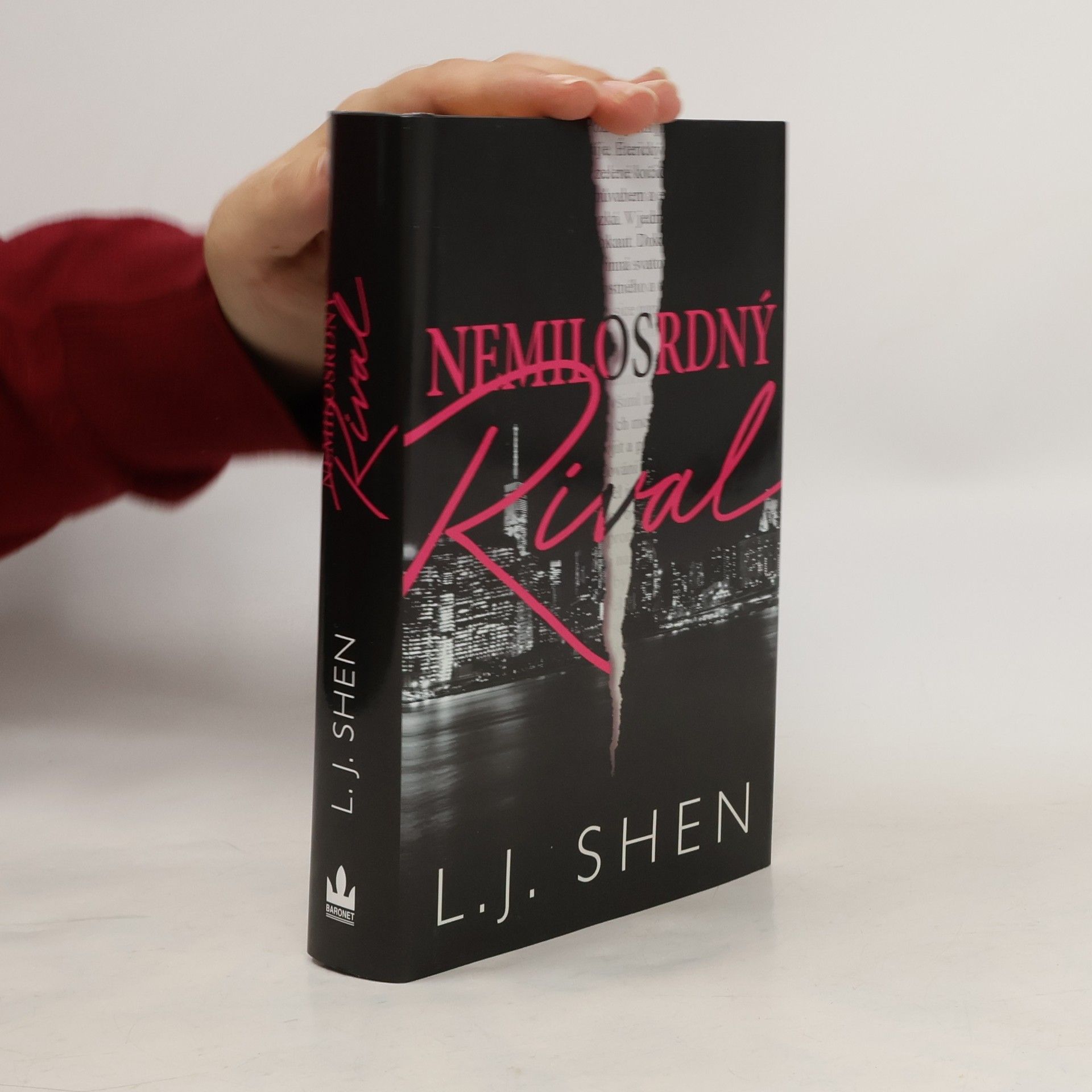 L. J. Shen Nemilosrdný rival