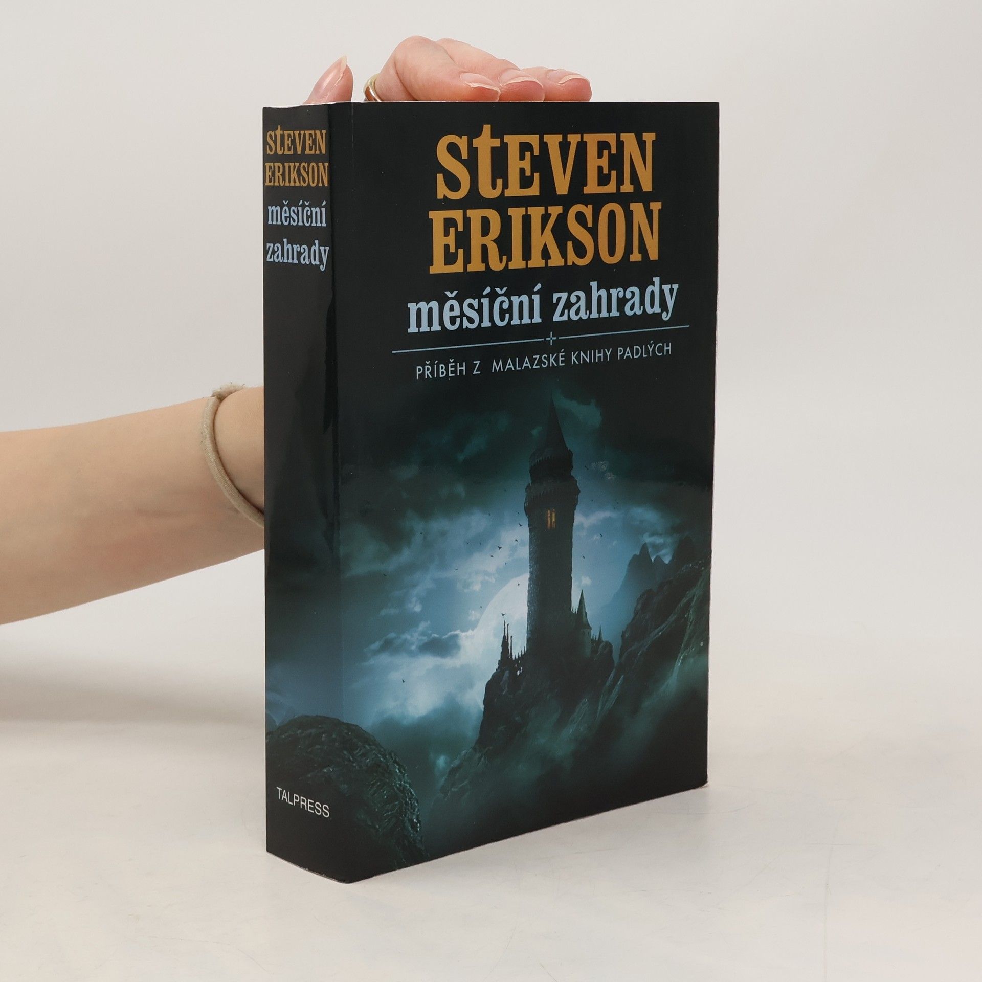 Steven Erikson Měsíční zahrady
