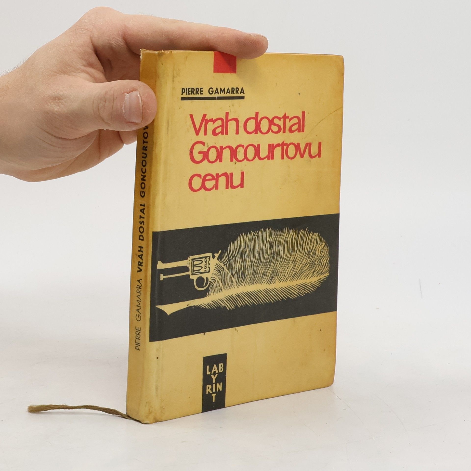 Pierre Gamarra Vrah dostal Goncourtovu cenu