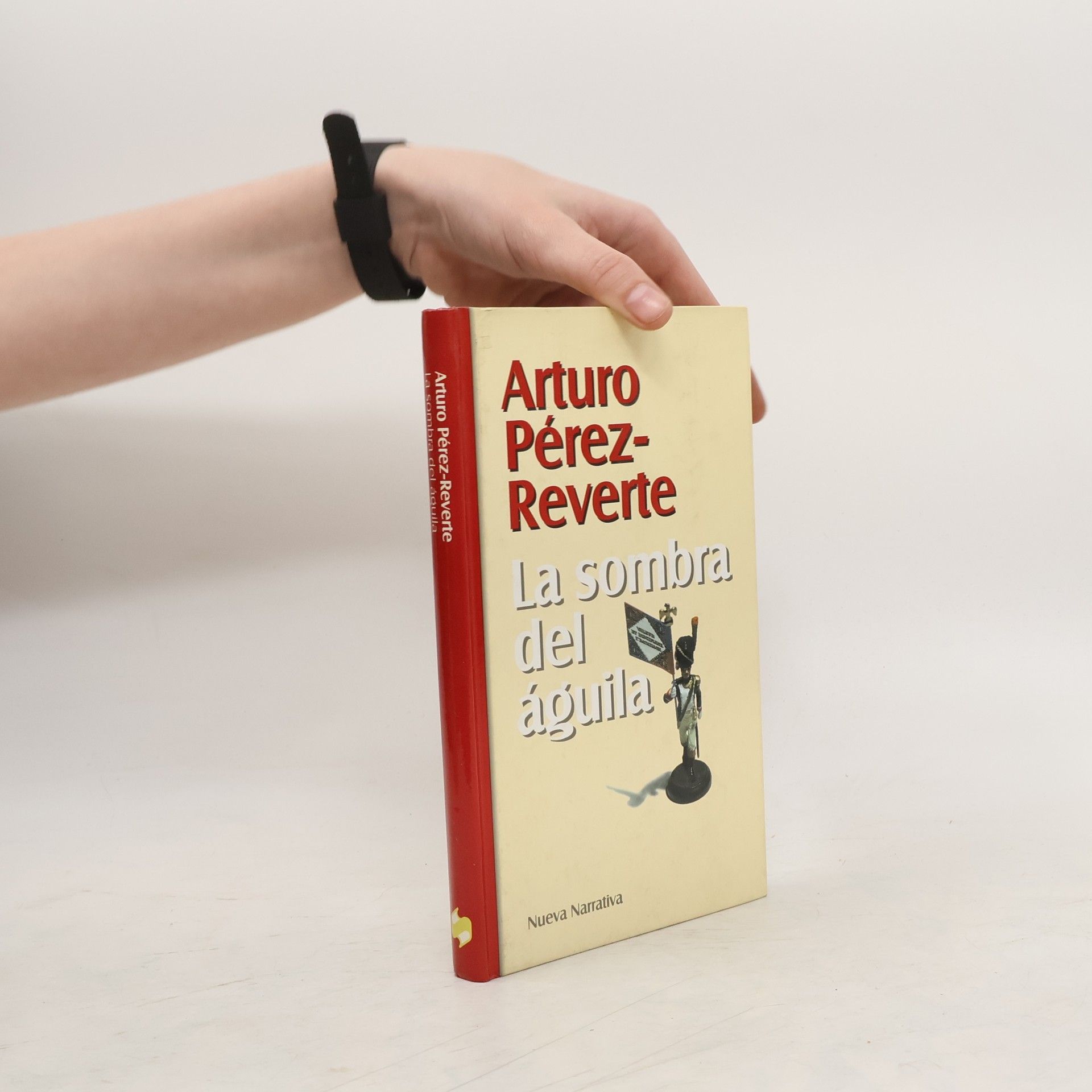 Arturo Pérez Reverte La sombra del águila