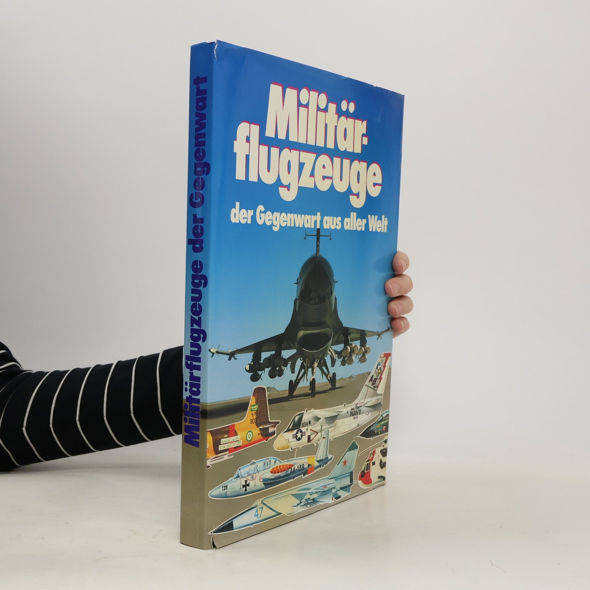 Militärflugzeuge der Gegenwart aus aller Welt
