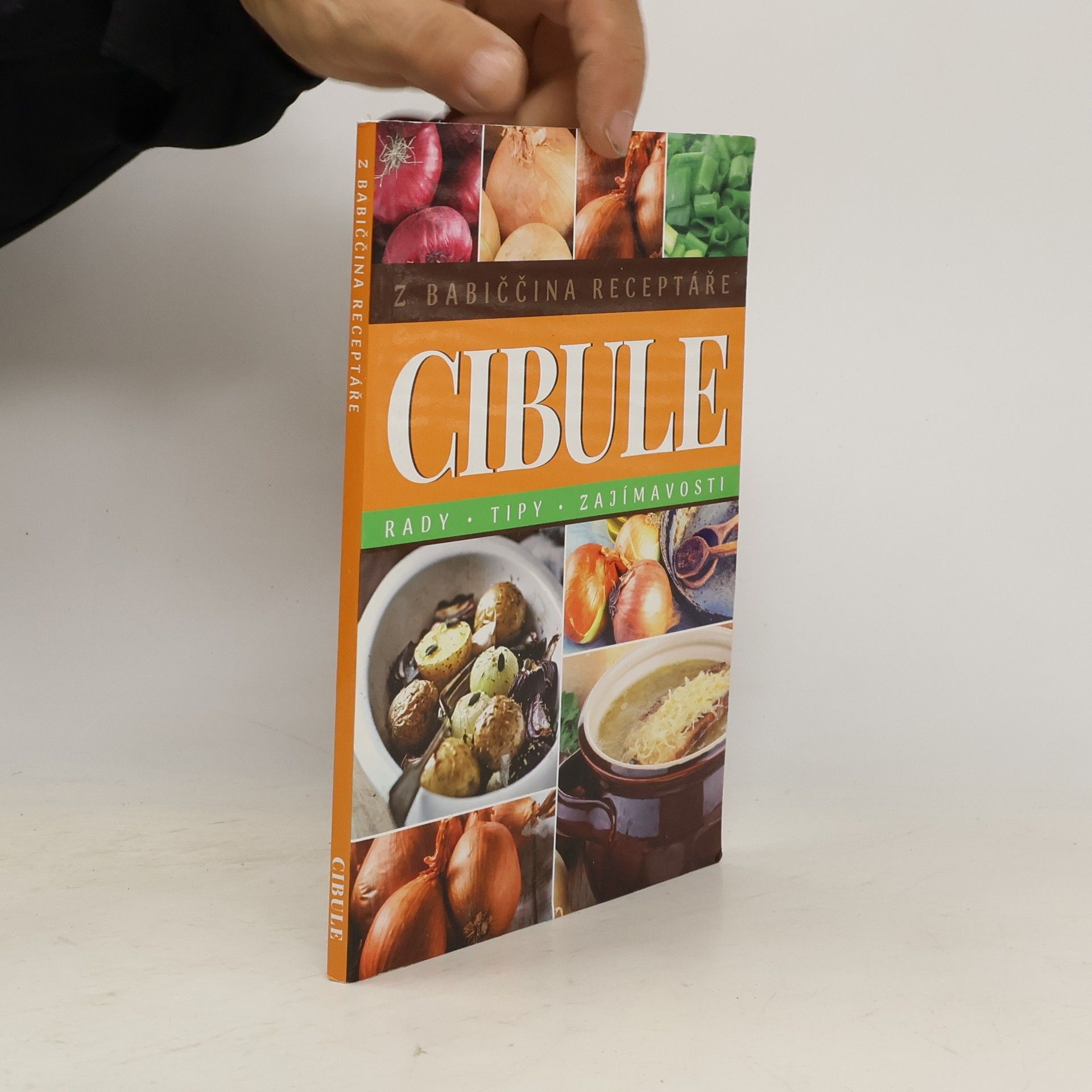 Lumír Kaděra Cibule. Z babiččina receptáře