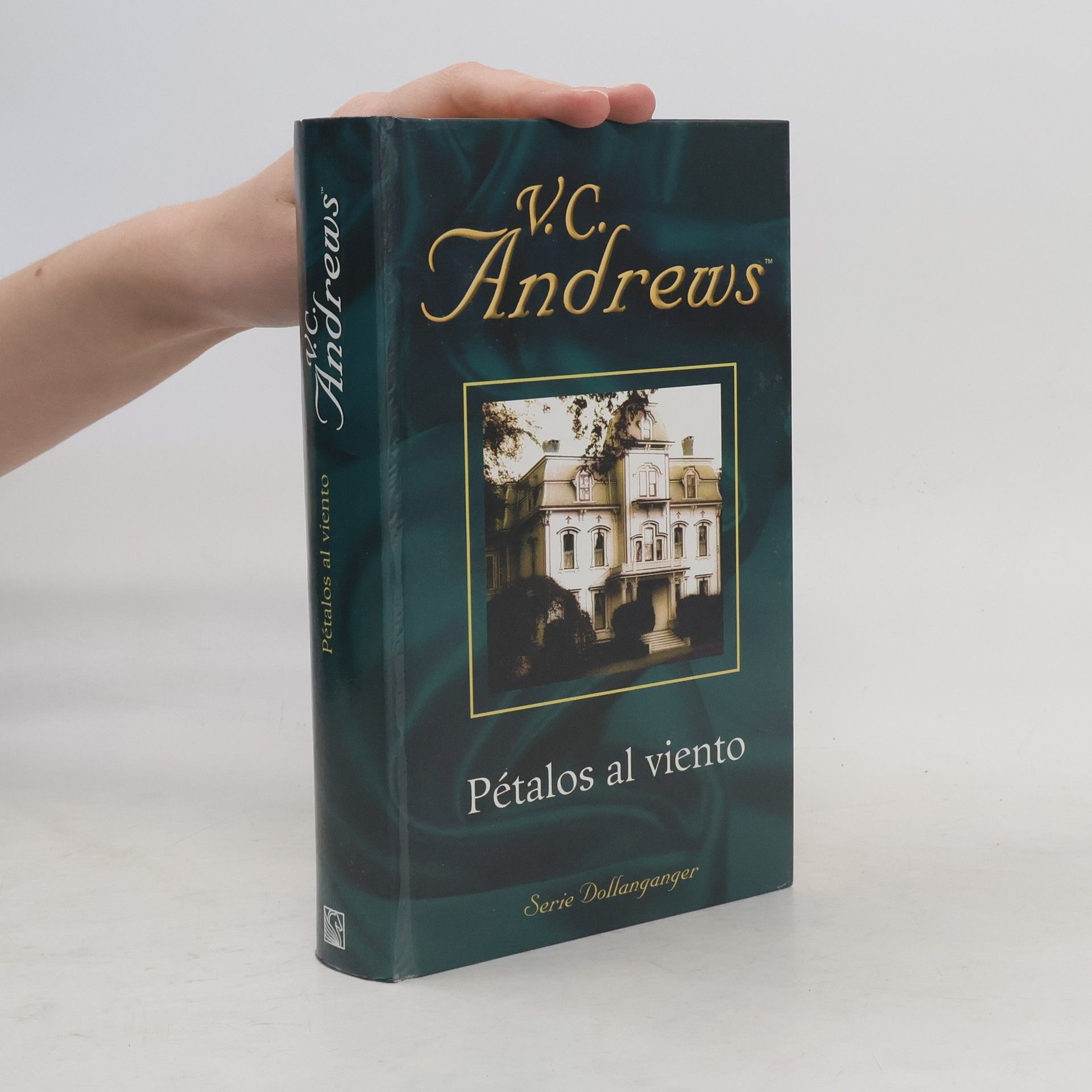 Virginia Cleo Andrews Pétalos al viento