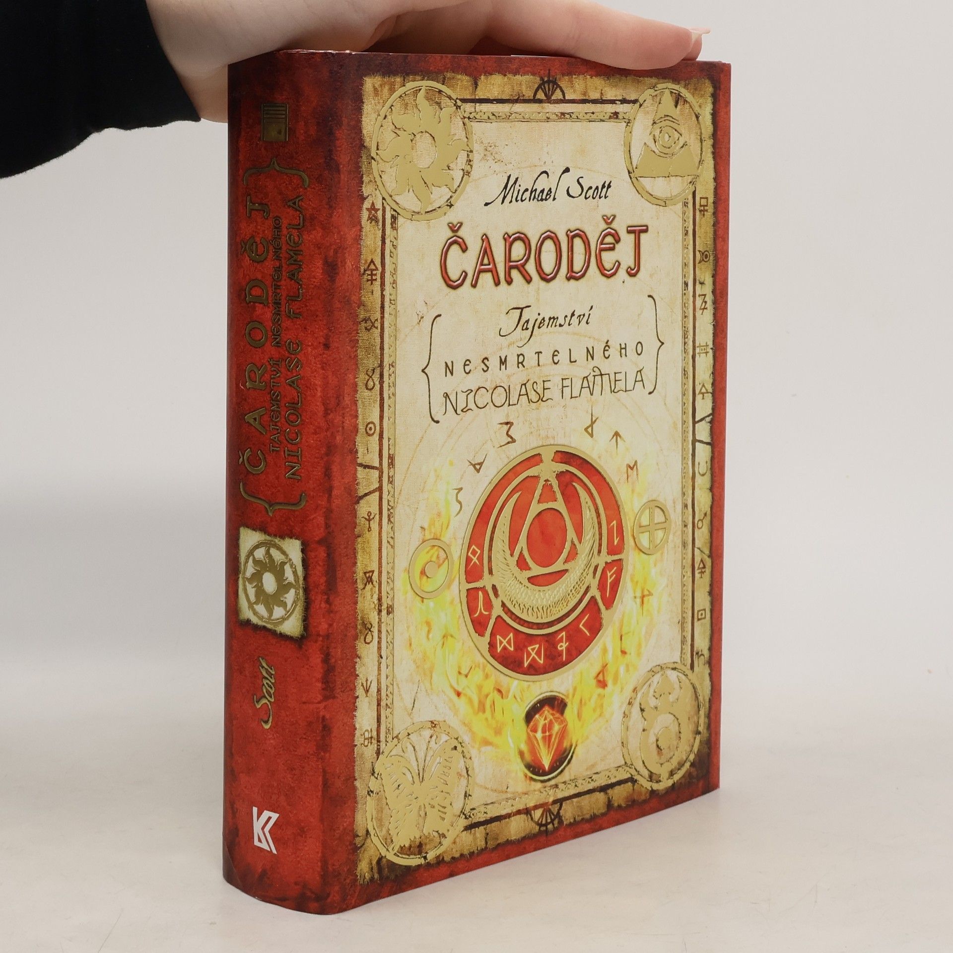 Michael Scott Tajemství nesmrtelného Nikolase Flamela. Čaroděj