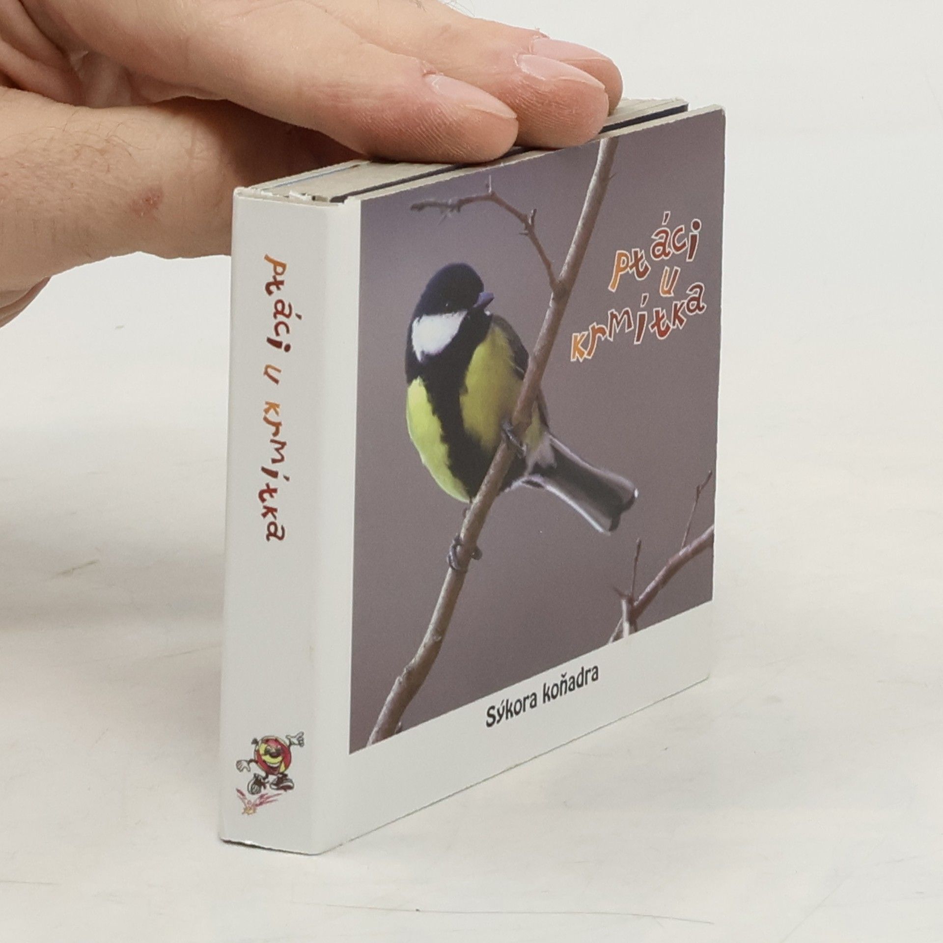 Kolektiv autorů Ptáci u krmítka