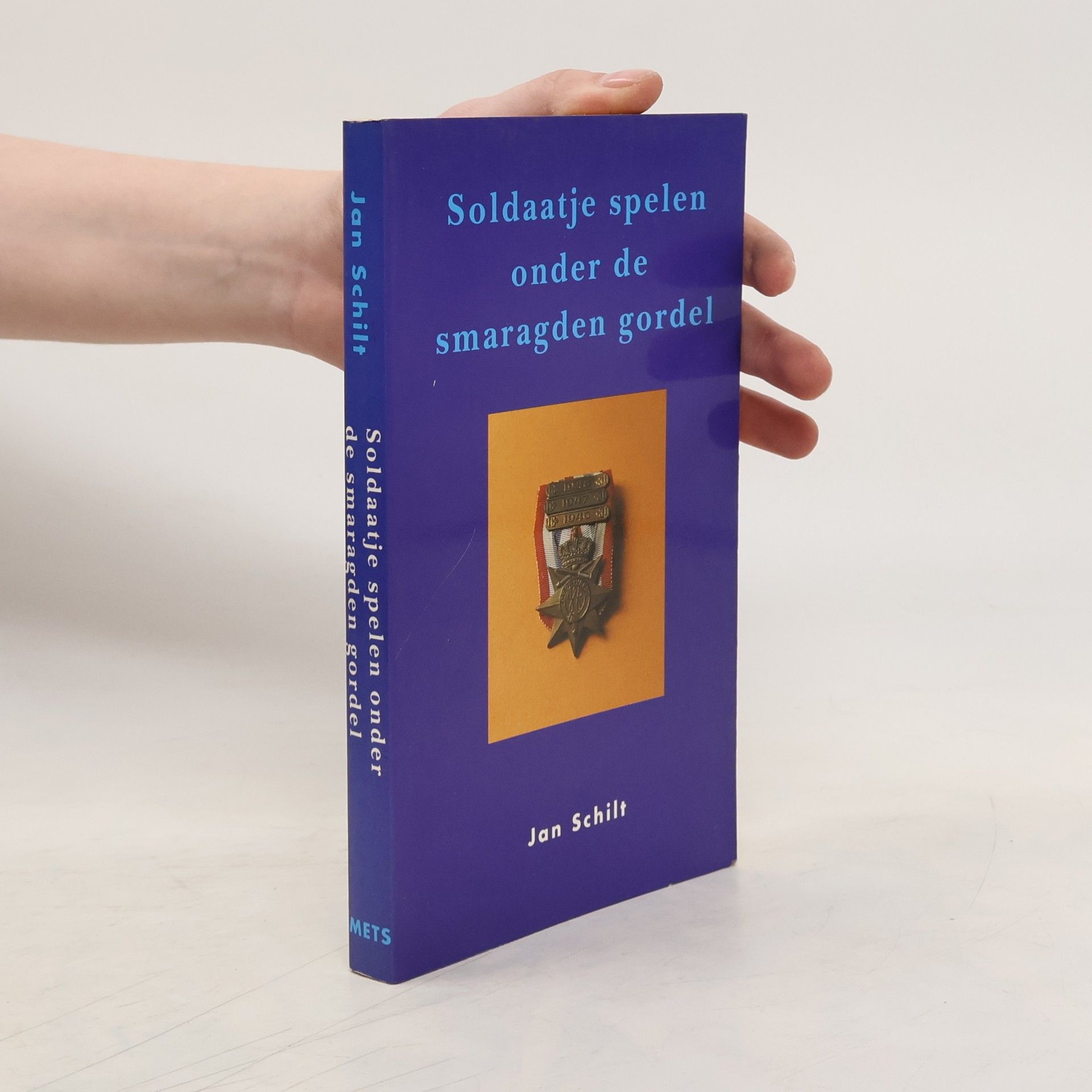 Jan Schilt  Soldaatje Spelen Onder de Smaragden Gordel