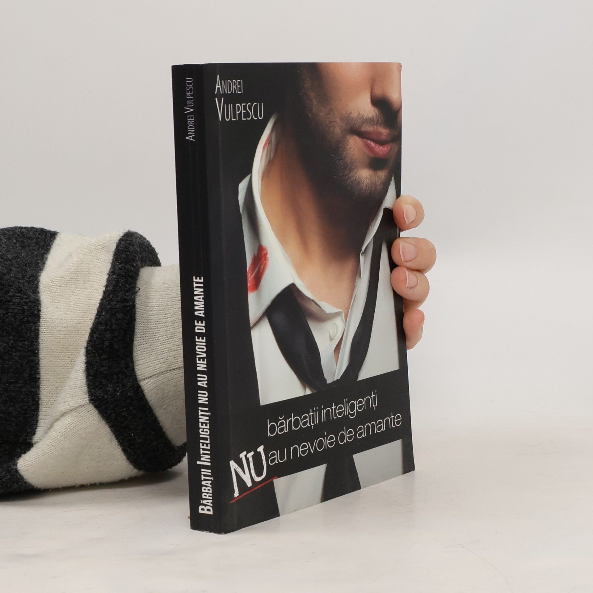 Andrei Vulpescu Bărbații inteligenți nu au nevoie de amante