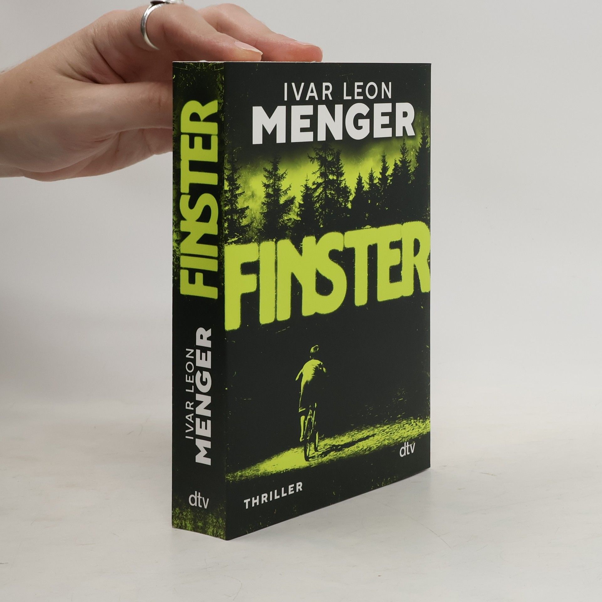 Ivar Leon Menger Finster