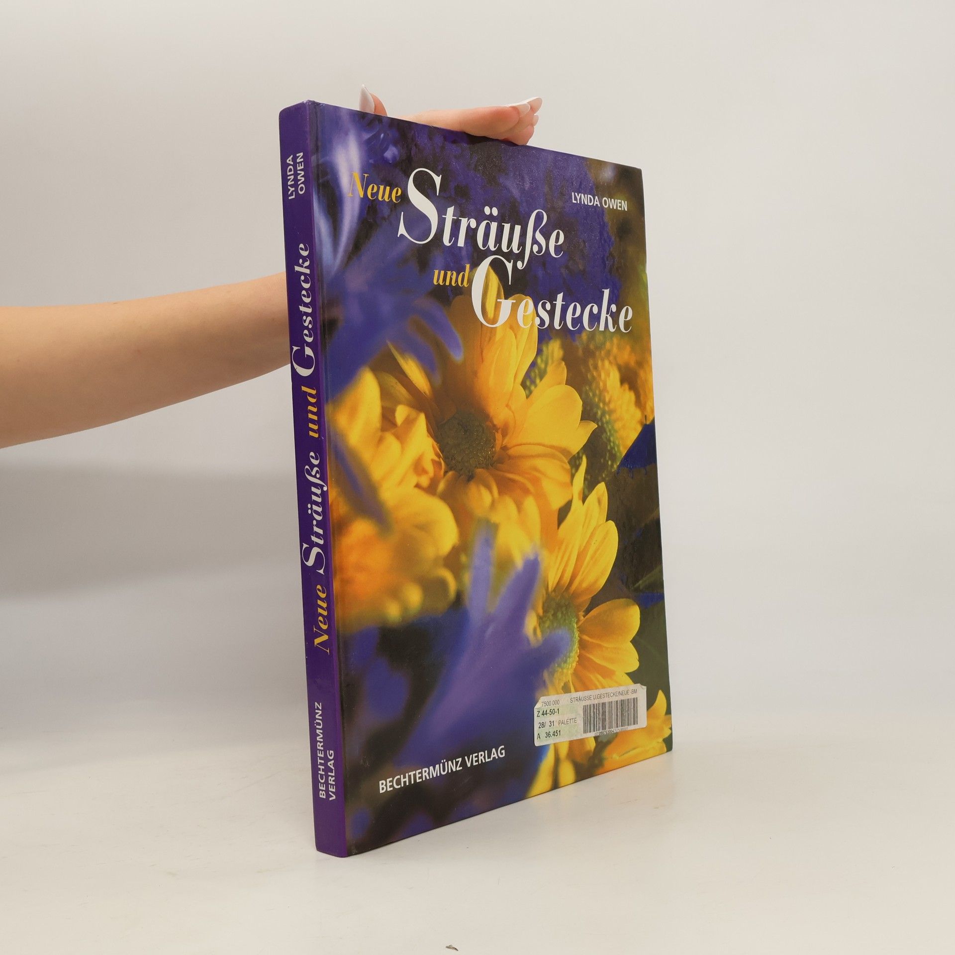 Neue Sträuße und Gestecke