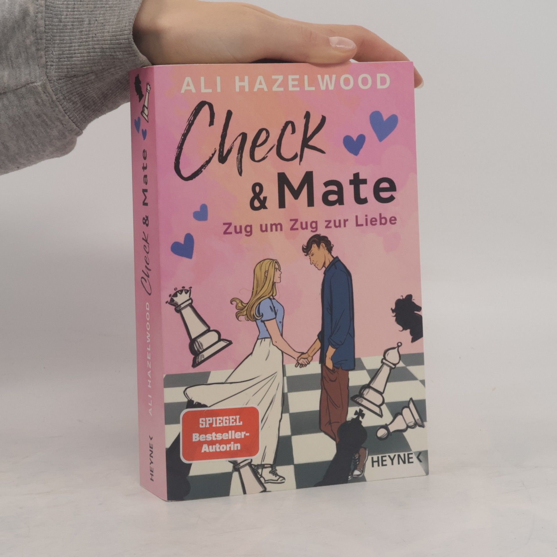 Ali Hazelwood Check & Mate – Zug um Zug zur Liebe