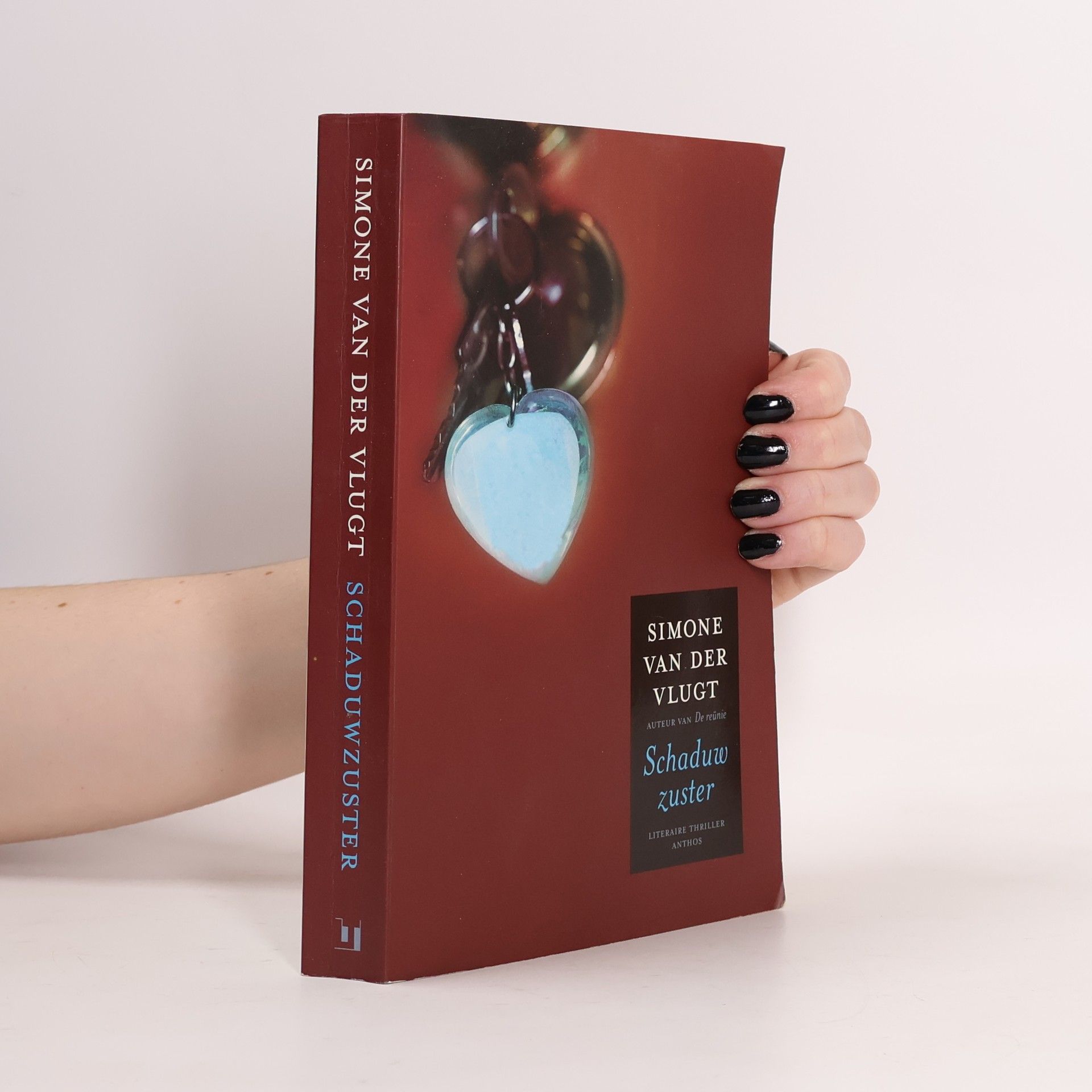 Simone van der Vlugt Schaduwzuster