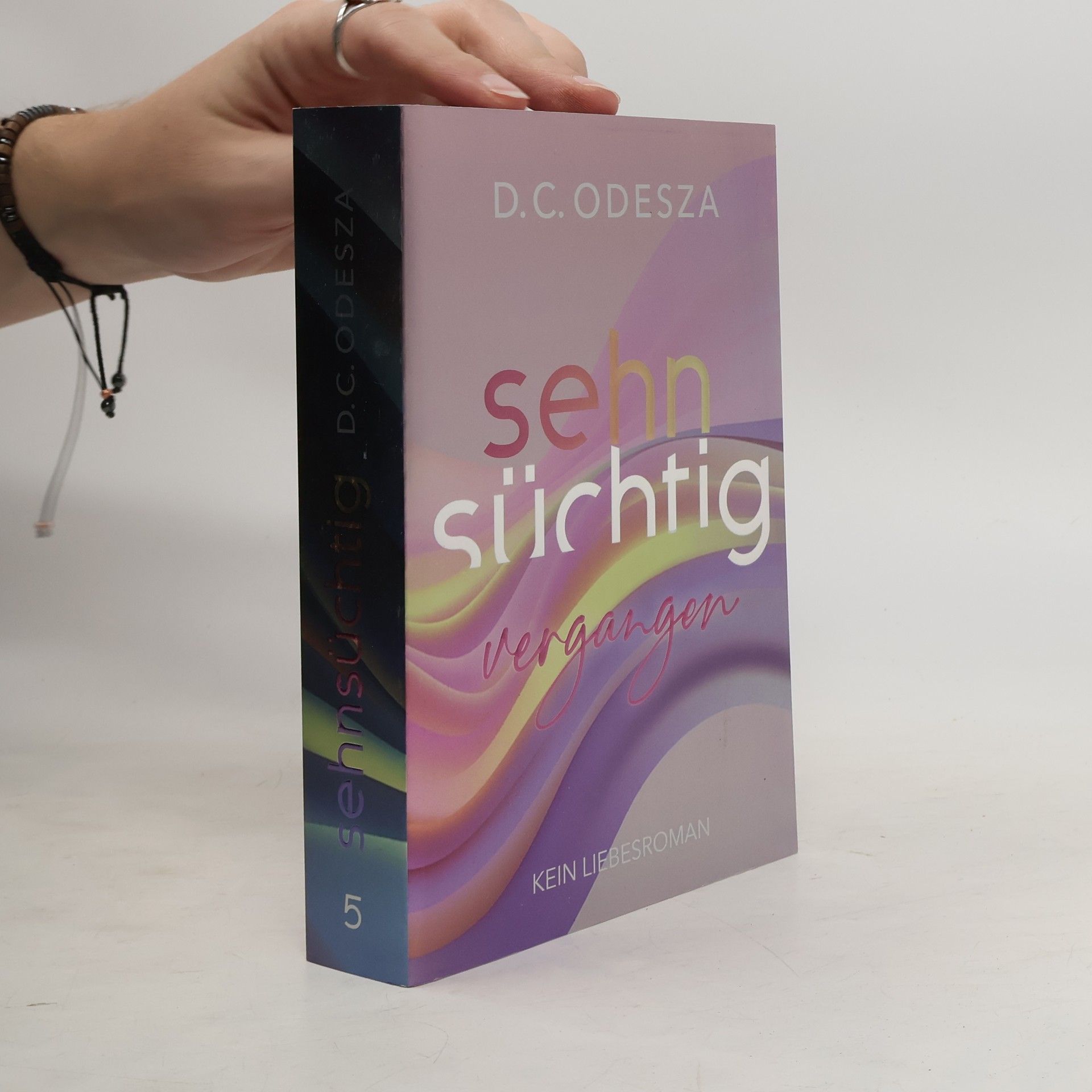 D. C. Odesza Sehnsüchtig Vergangen