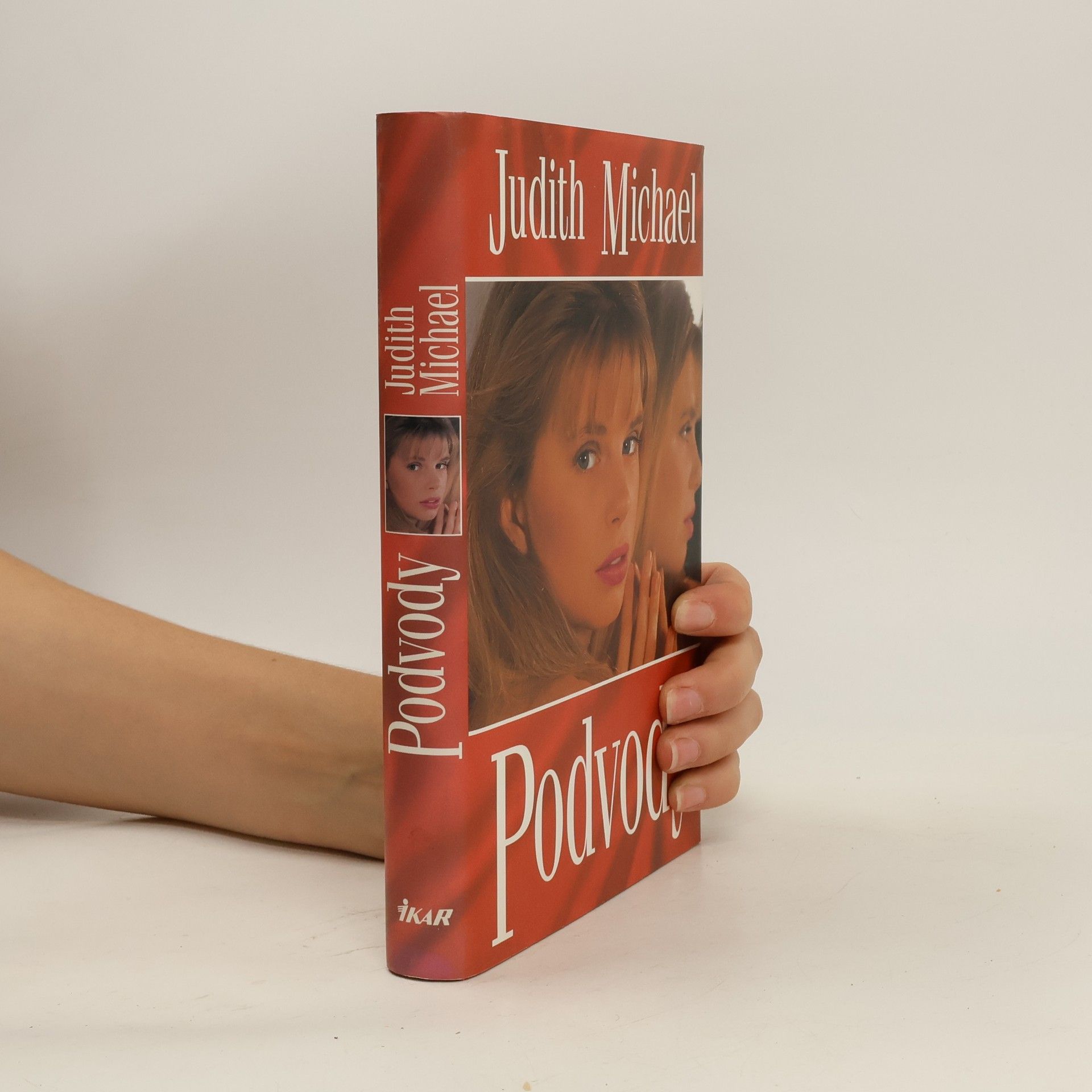 Judith Michael Podvody