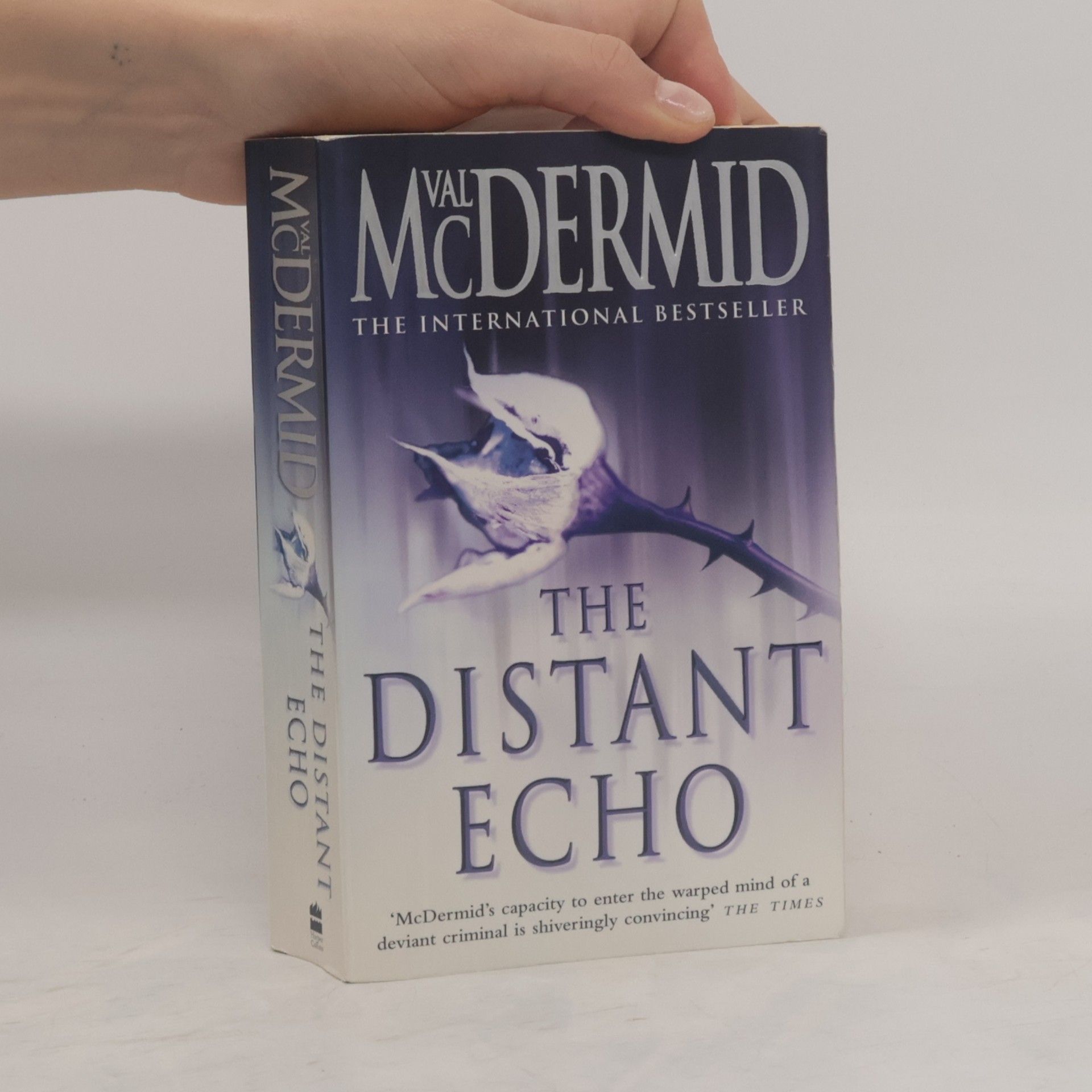 Val McDermid The Distant Echo