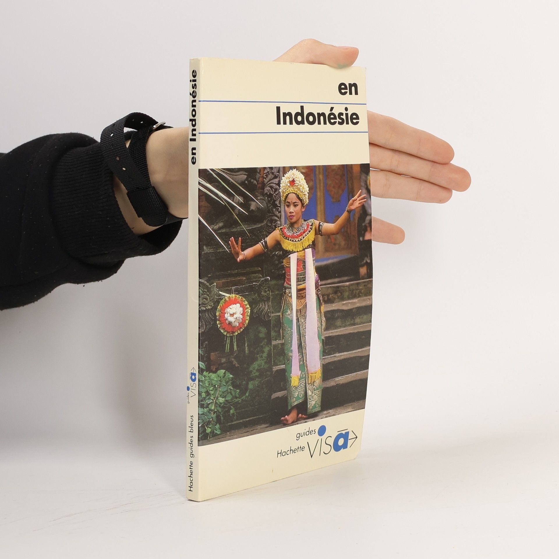 Denise Basdevant En Indonésie