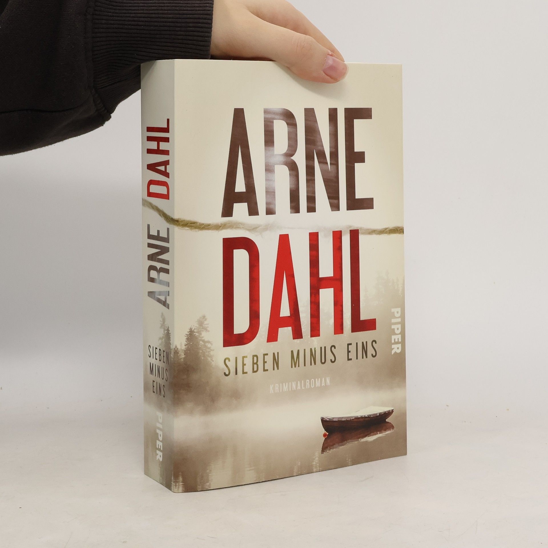 Jan Arnald Sieben minus eins