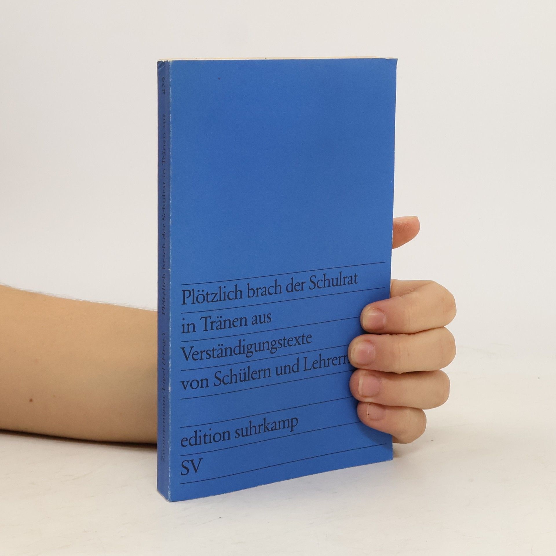 Plötzlich brach der Schulrat in Tränen aus