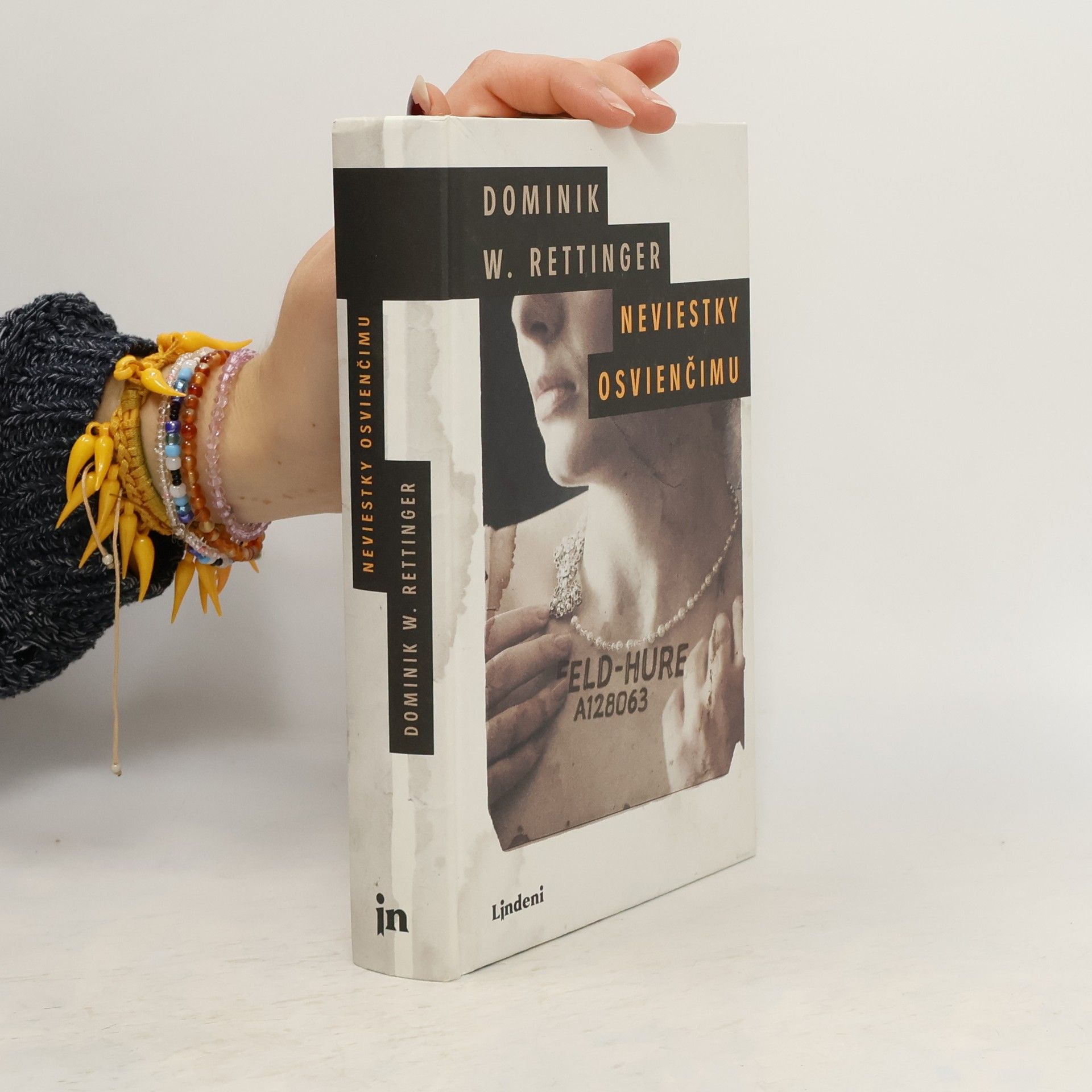 Dominik W. Rettinger Neviestky Osvienčimu