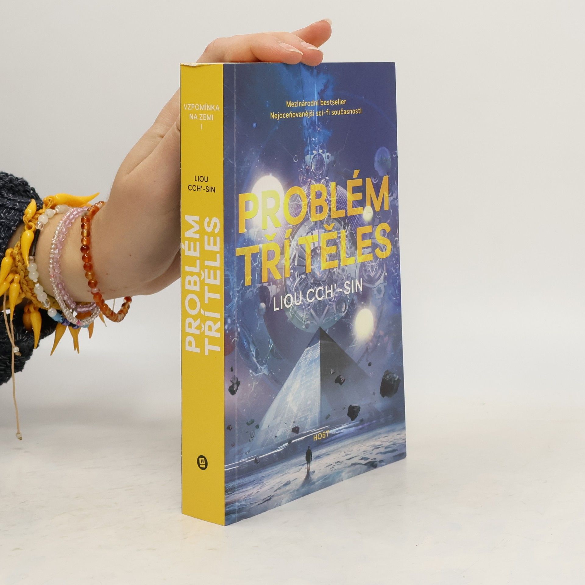 Liou Cch’-sin Problém tří těles