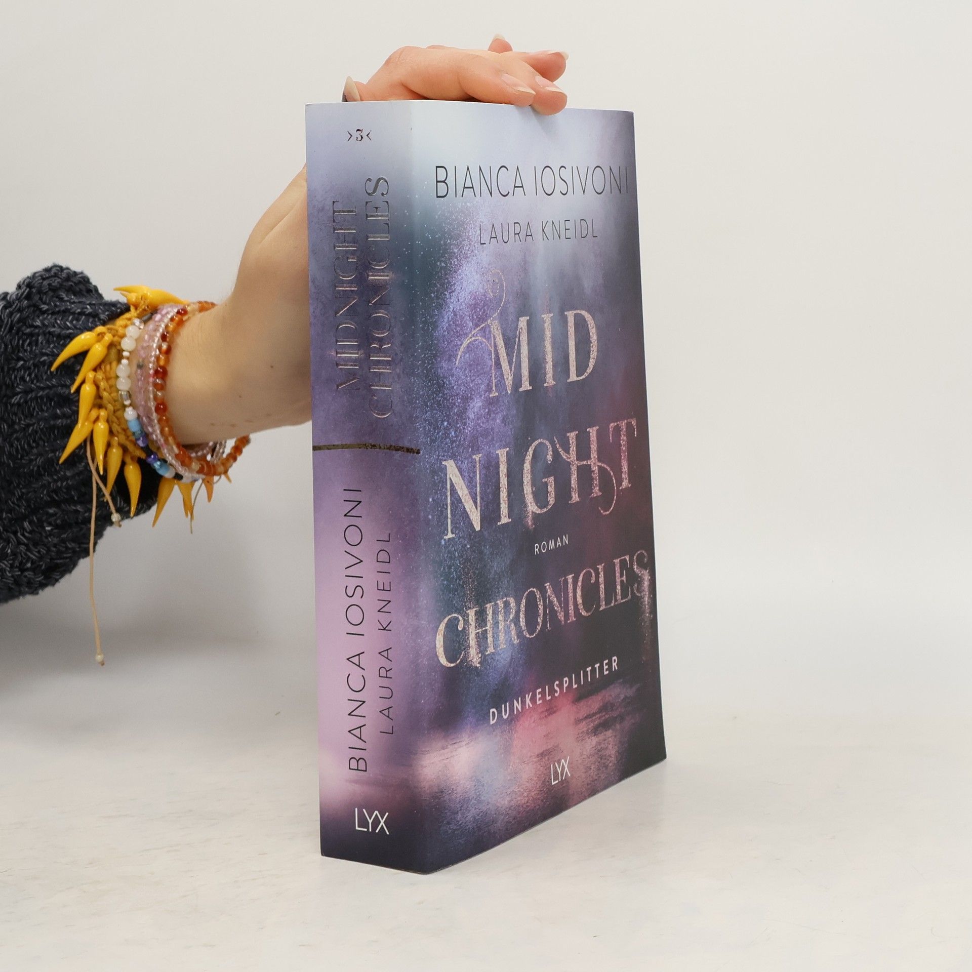 Laura Kneidl Midnight Chronicles