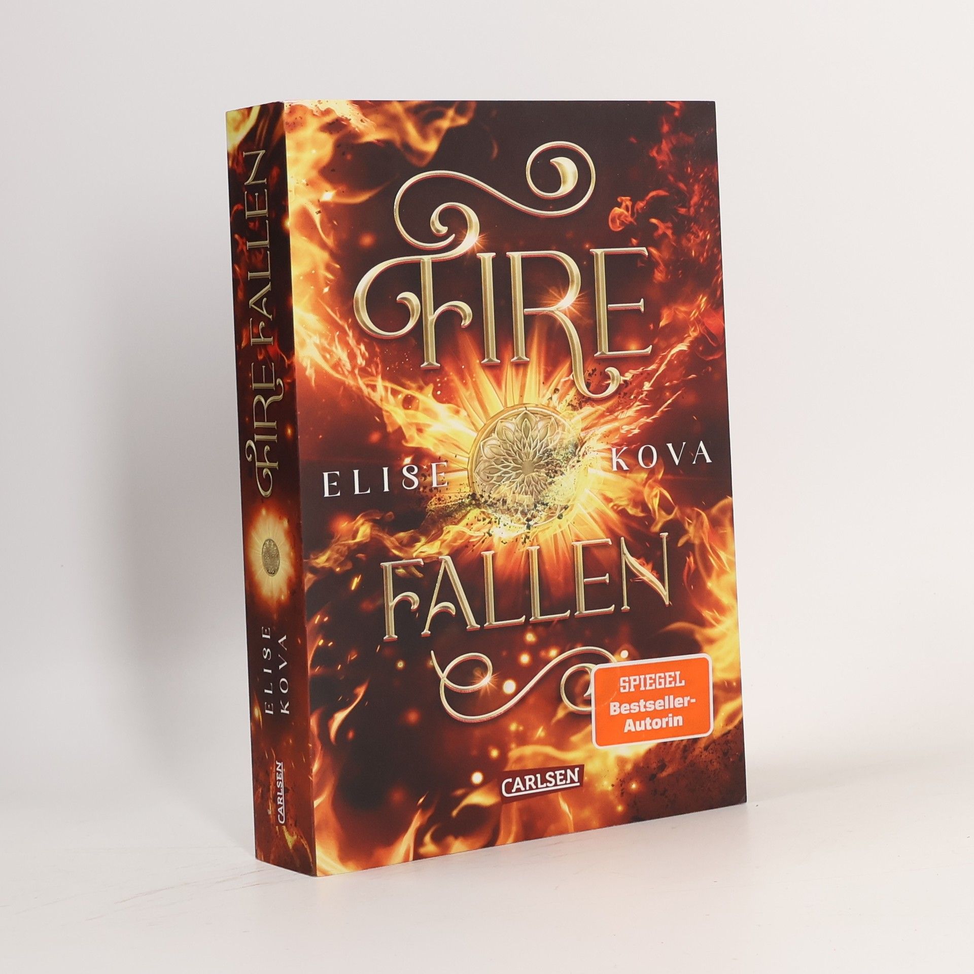 Elise Kova Fire fallen