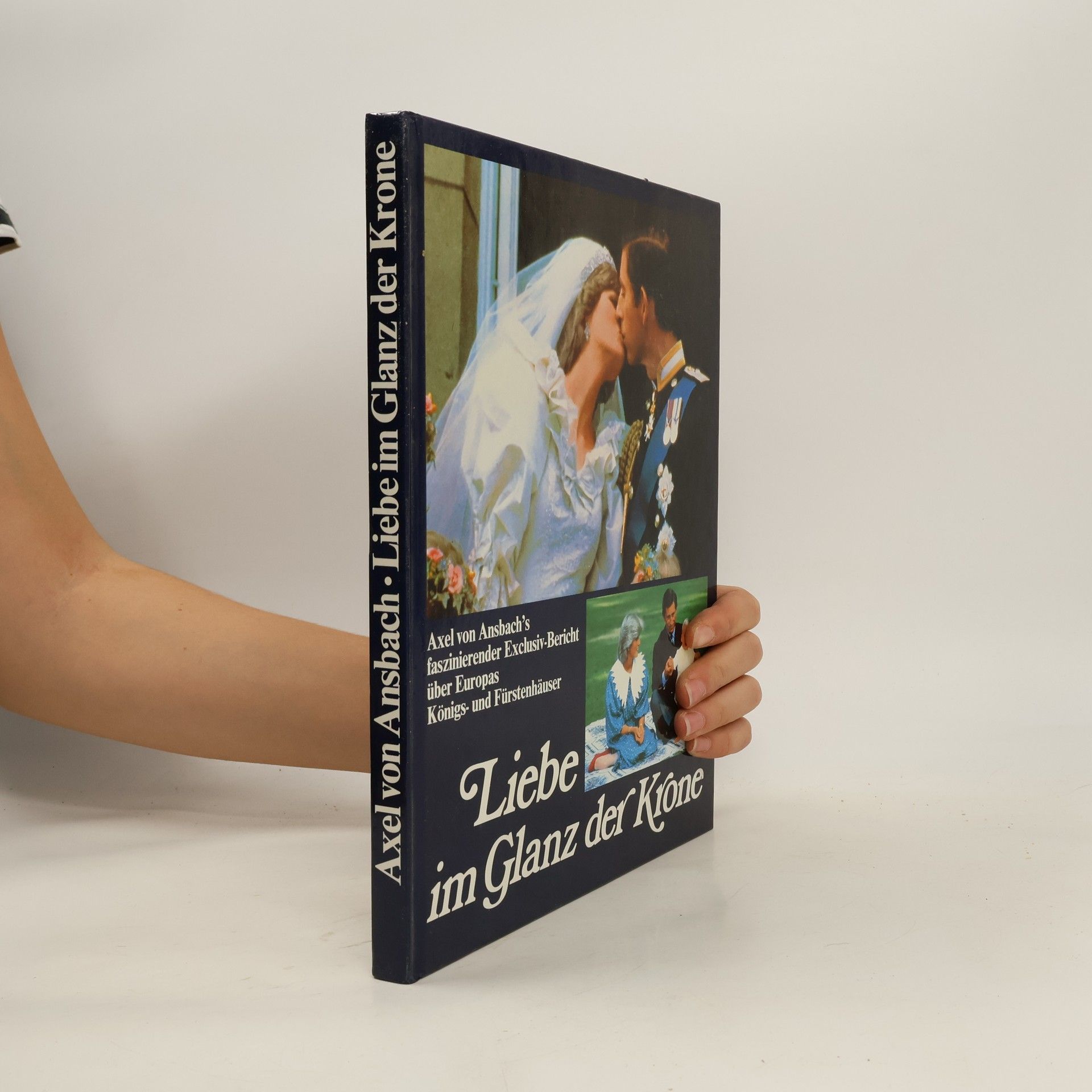 Liebe im Glanz der Krone