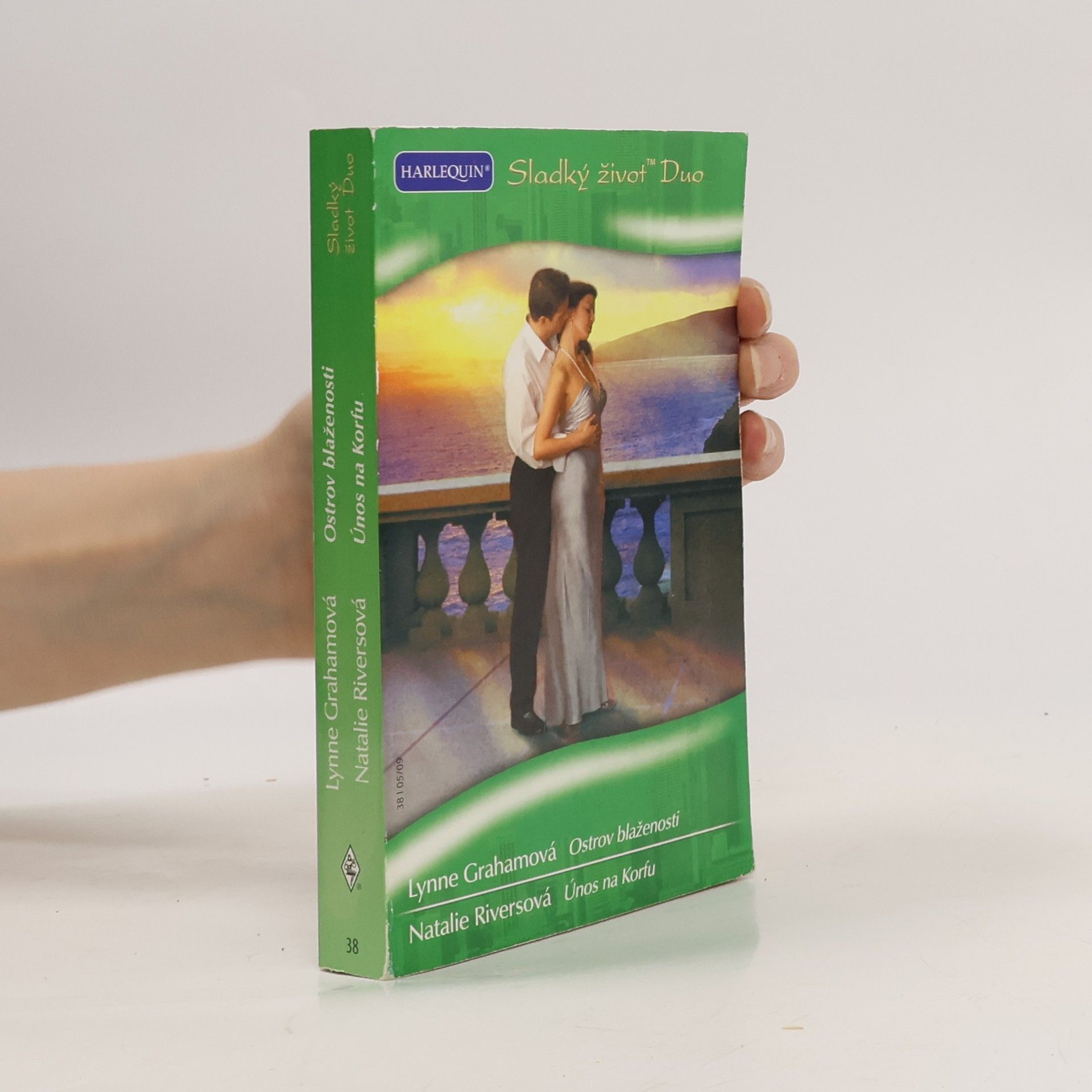 Lynne Graham Ostrov blaženosti / Únos na Korfu