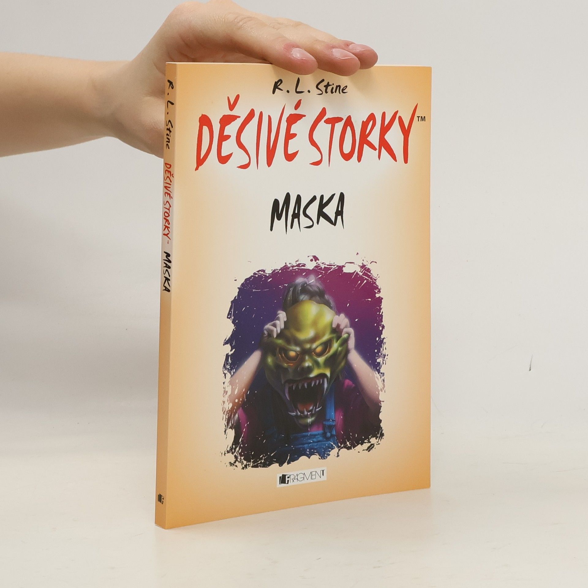 R. L. Stine Děsivé storky - Maska