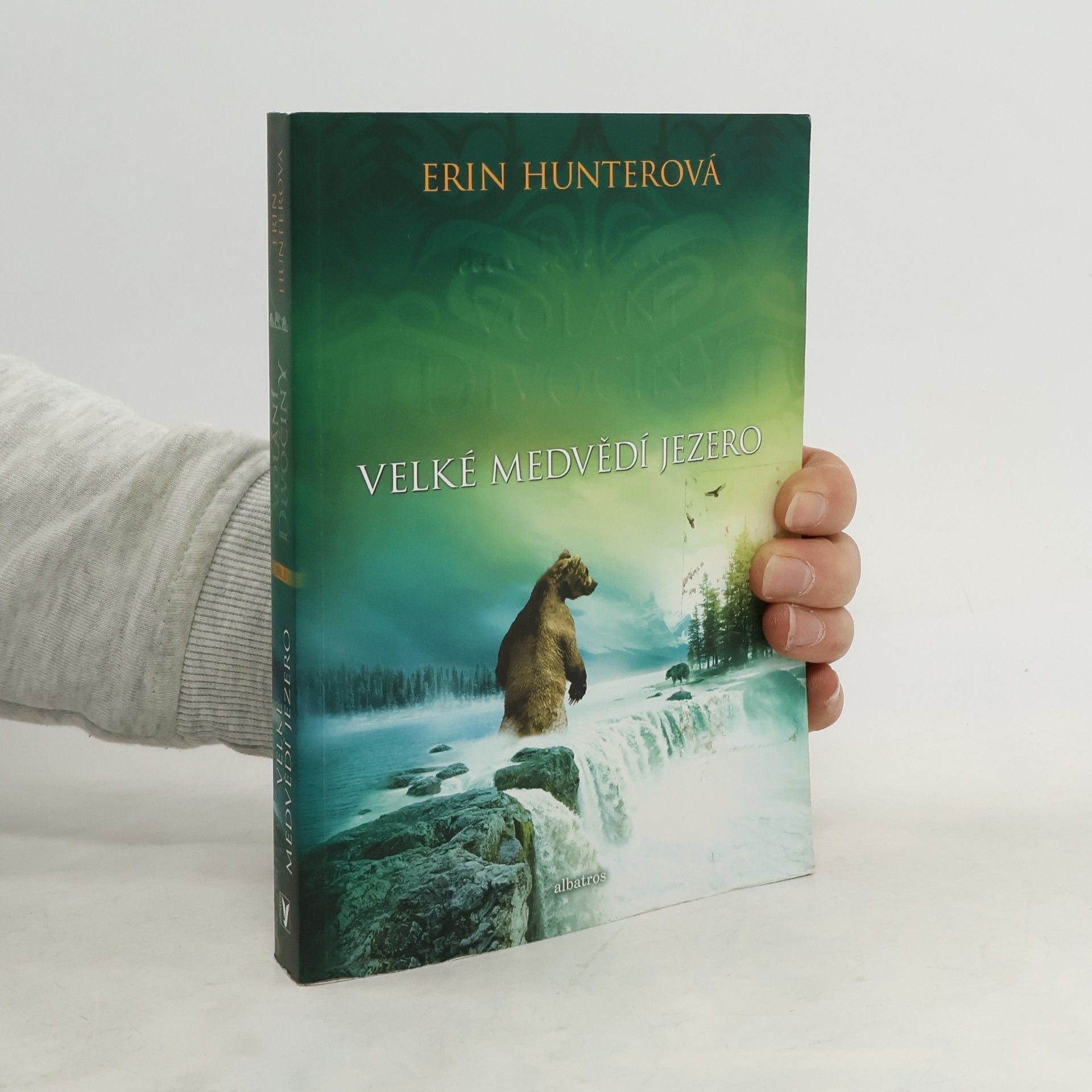 Erin Hunter Velké Medvědí jezero