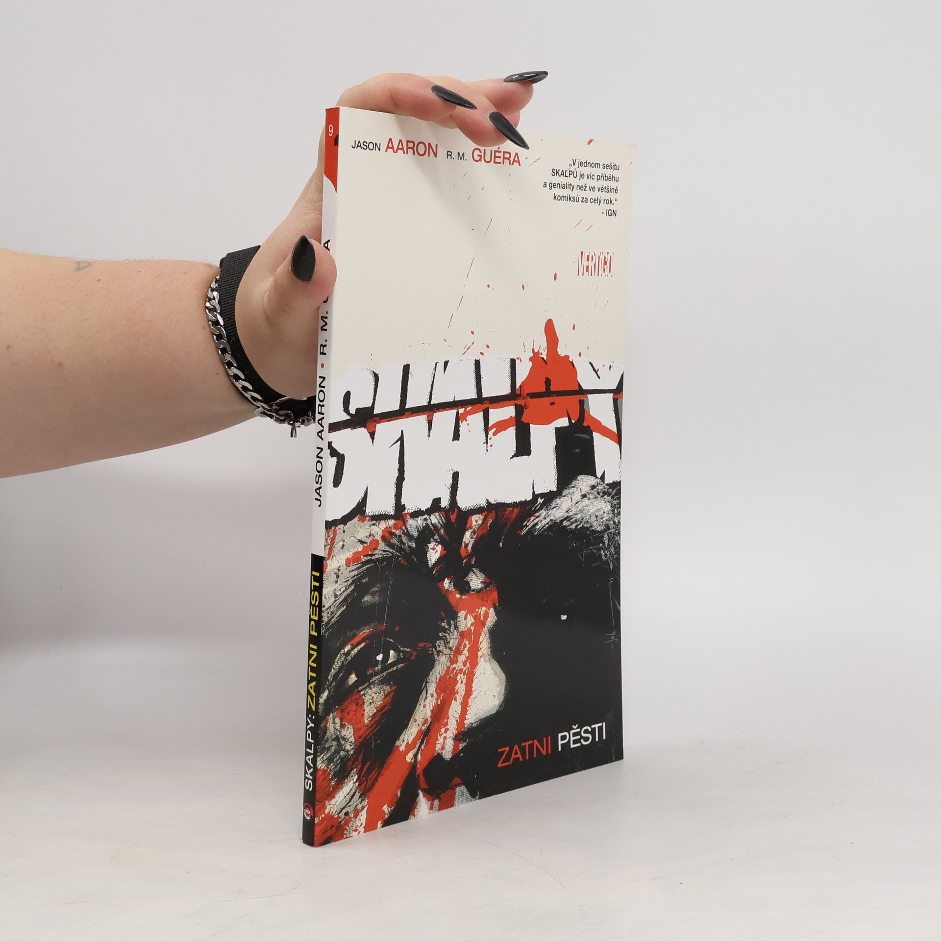 Jason Aaron Zatni pěsti