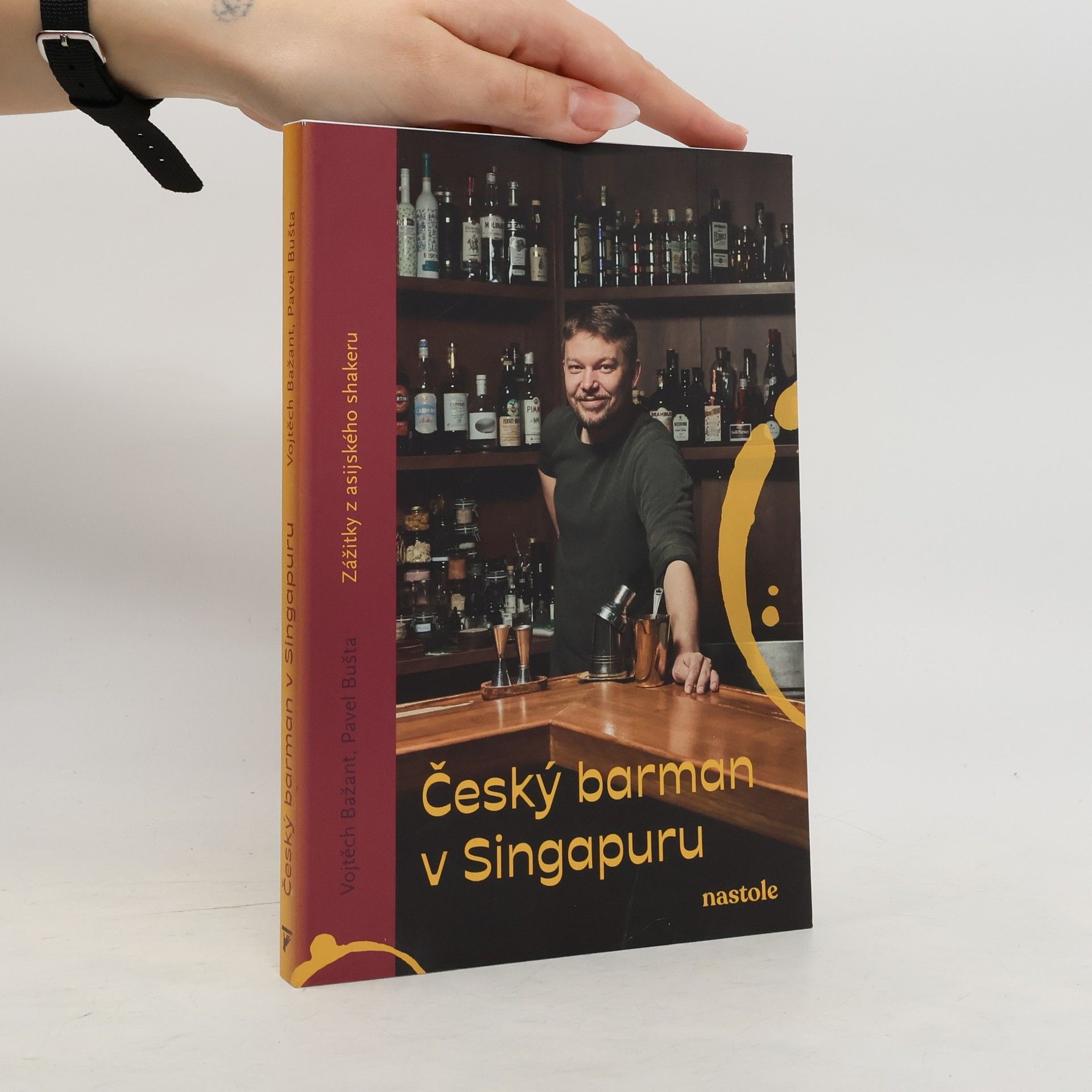 Pavel Bušta Český barman v Singapuru